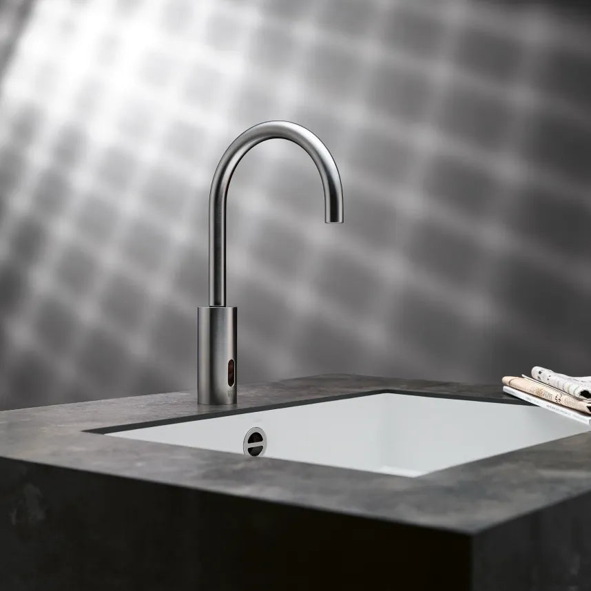 Grifo de lavabo con función de apertura y cierre electrónicos sin válvula TARA