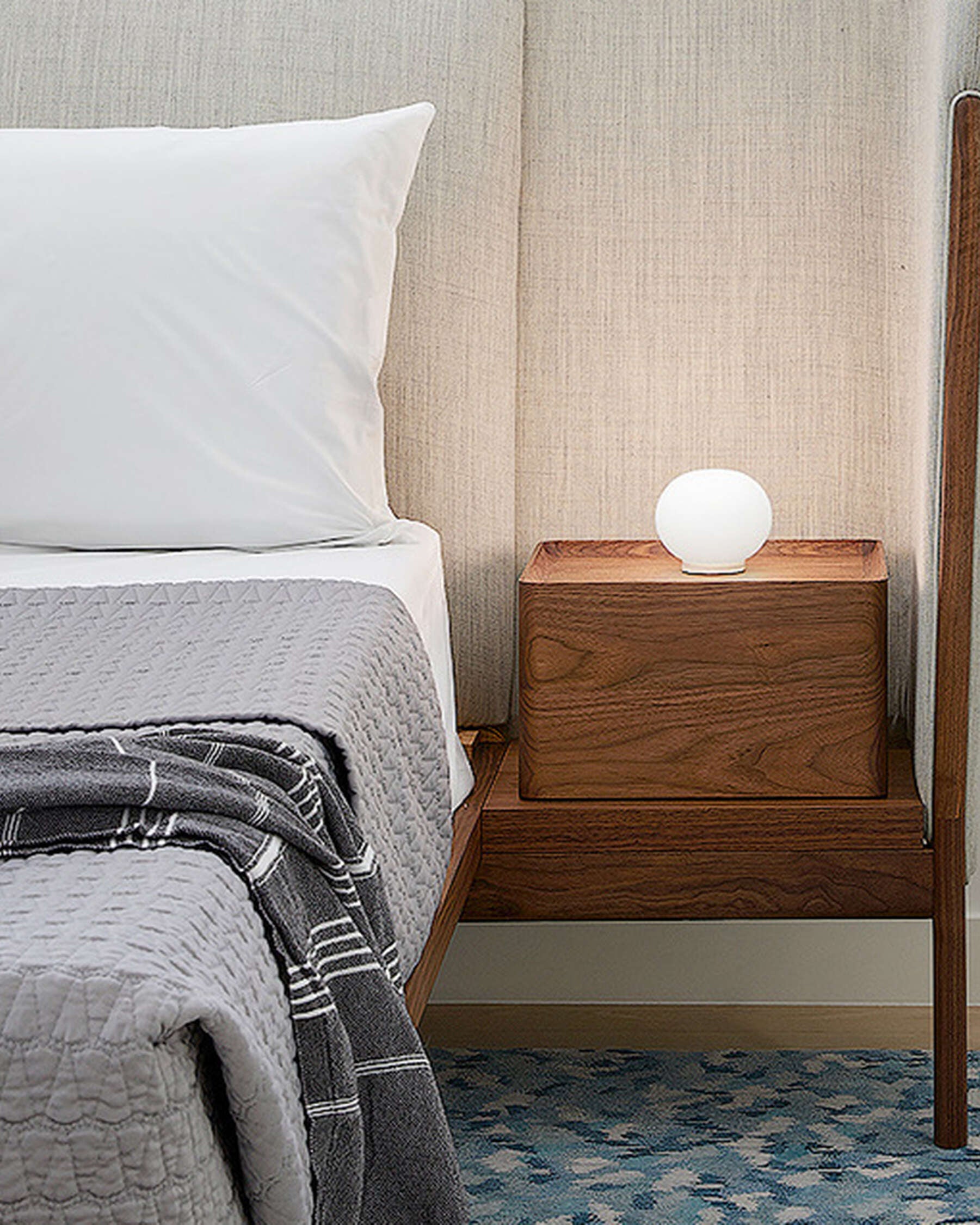 Mini Glo-Ball Table Lamp