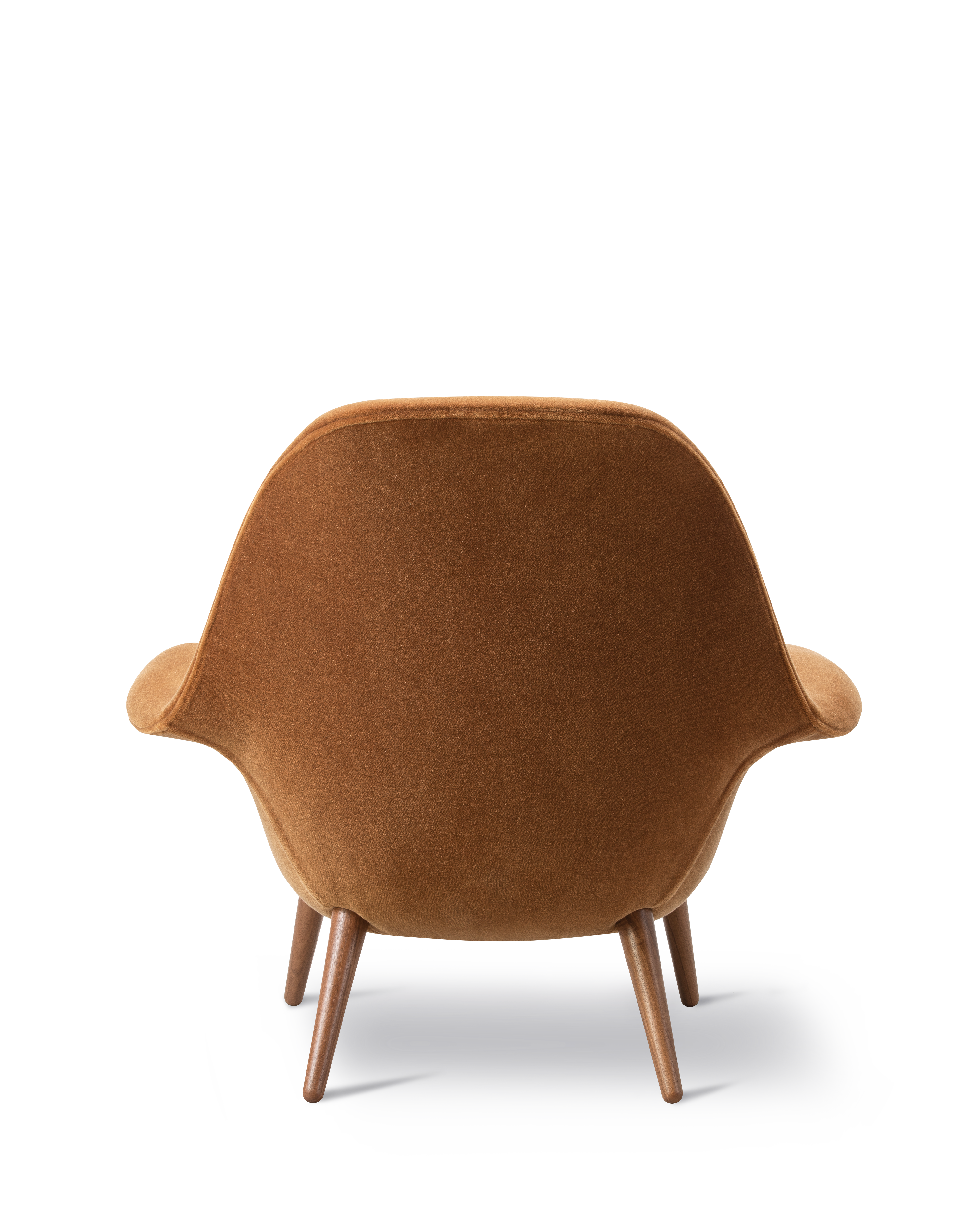 Sillón Swoon Lounge base de madera