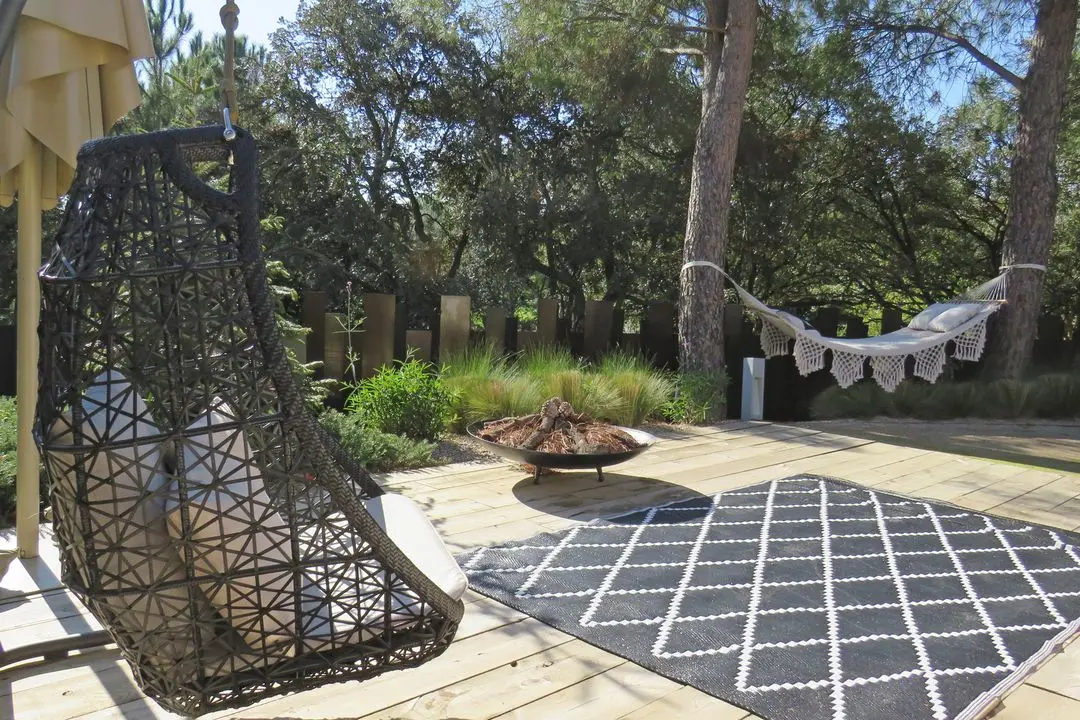 5 exteriores diseñados con muebles de lujo que te inspirarán, Gunni & Trentino 5 exteriores diseñados con muebles de lujo que te inspirarán, Gunni & Trentino