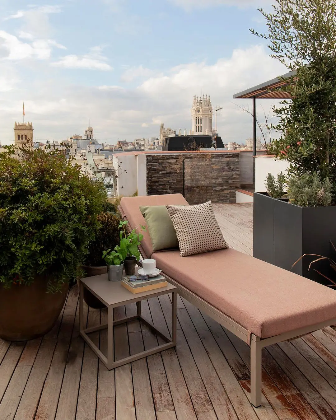 5 exteriores diseñados con muebles de lujo que te inspirarán, Gunni & Trentino 5 exteriores diseñados con muebles de lujo que te inspirarán, Gunni & Trentino