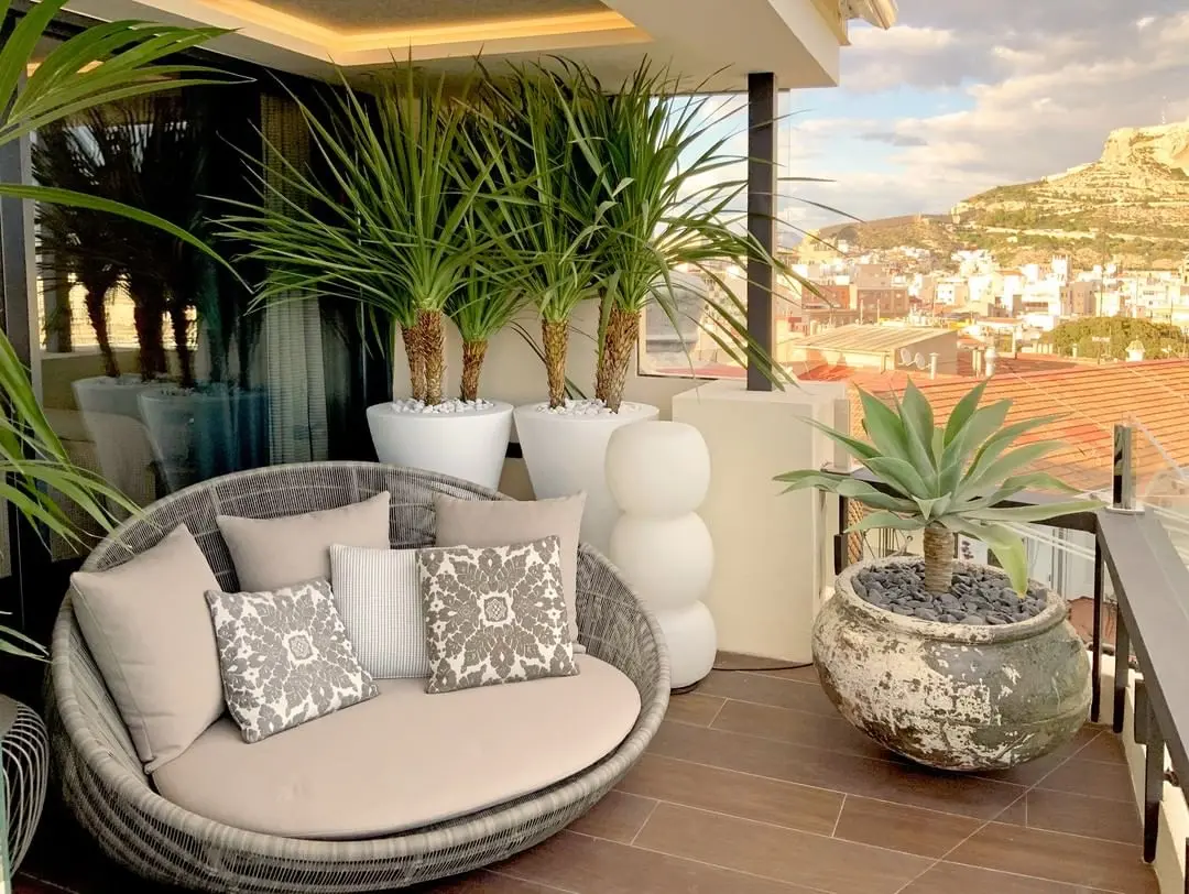 5 exteriores diseñados con muebles de lujo que te inspirarán, Gunni & Trentino 5 exteriores diseñados con muebles de lujo que te inspirarán, Gunni & Trentino