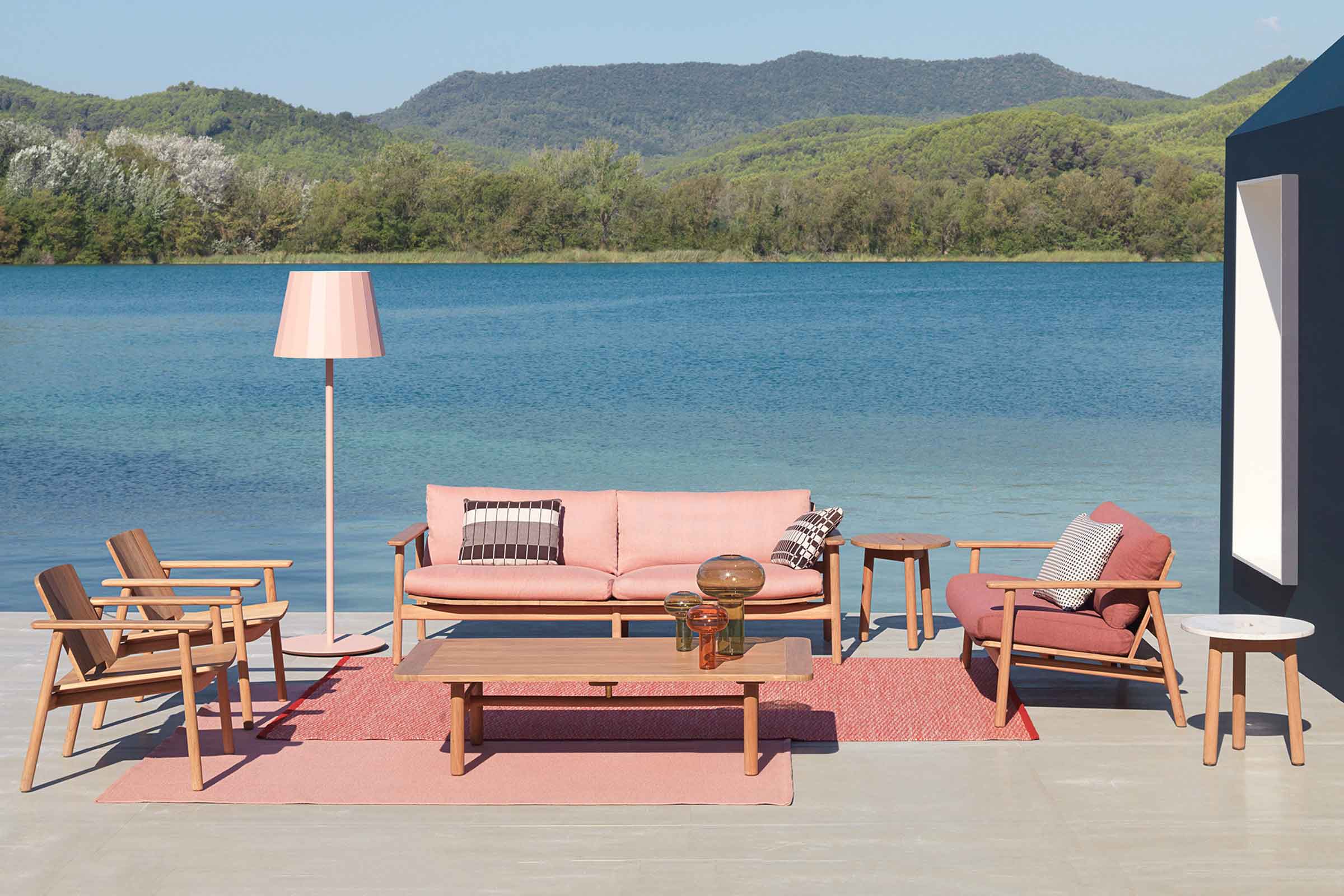 Living Riva 3-Seater Outdoor Sofa | 22L Seat Cushion