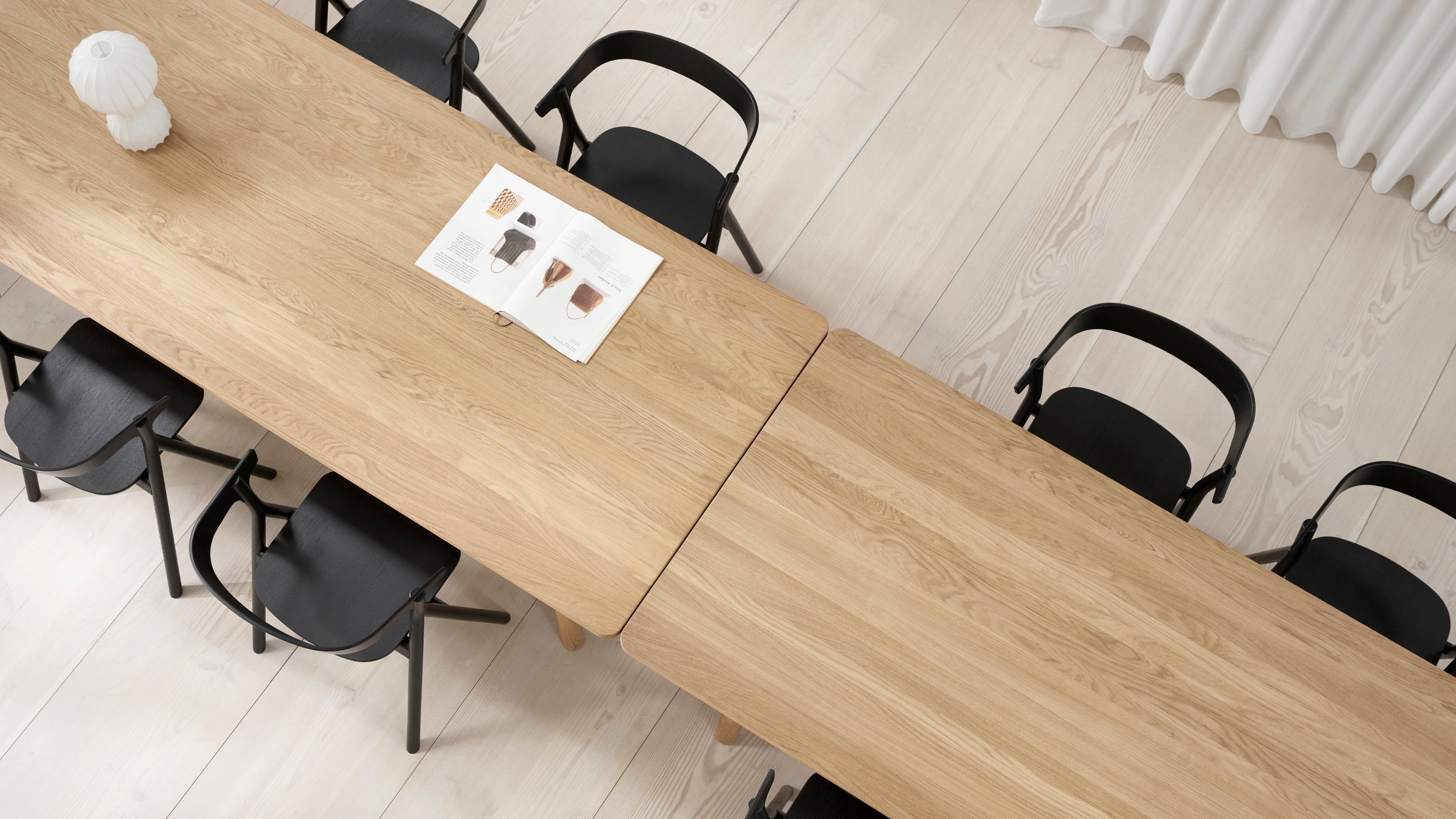 Taro dining table 220 cm