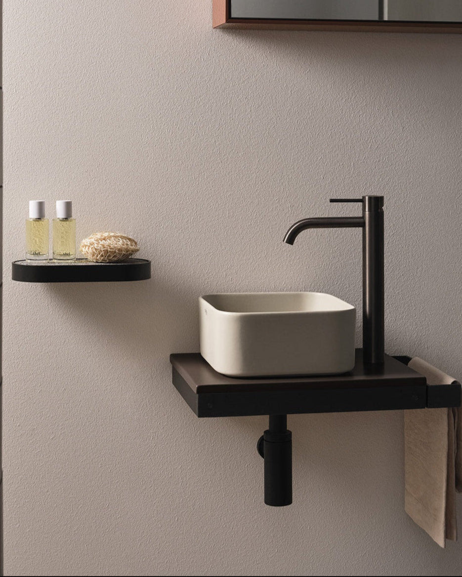 Minimal Square Countertop Washbasin 