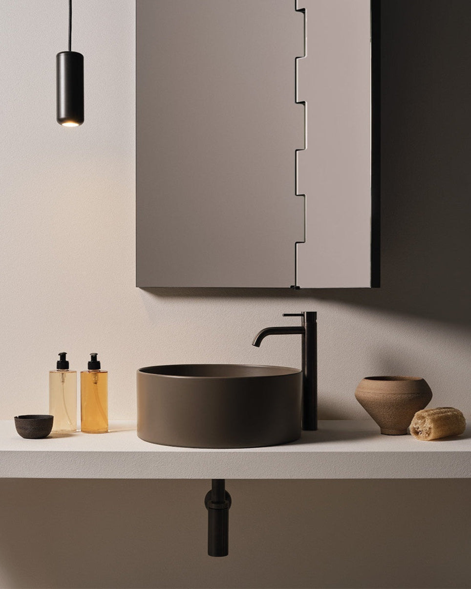 Theo Le Bacinelle round countertop washbasin
