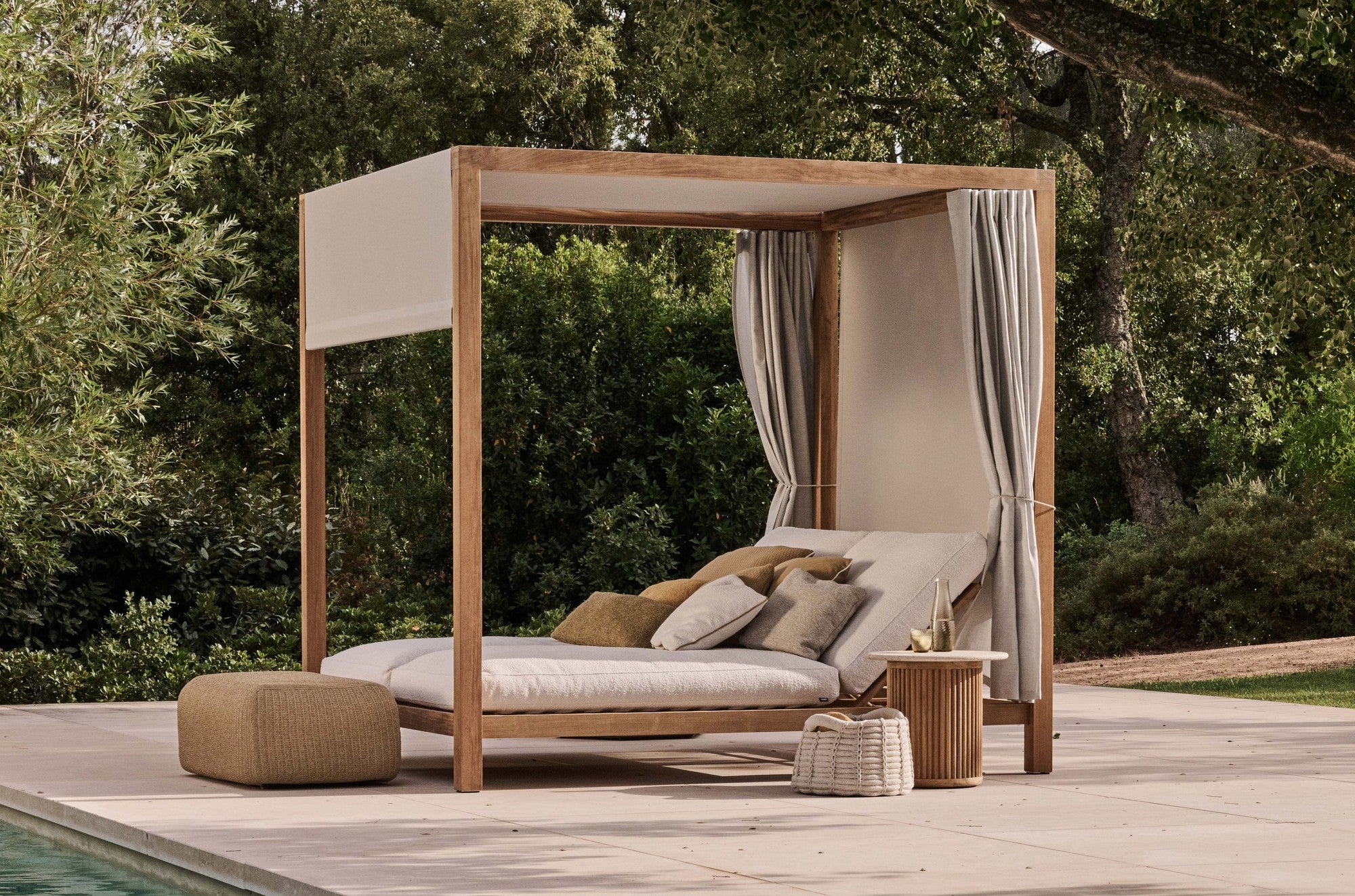 Pure Cabana outdoor lounger