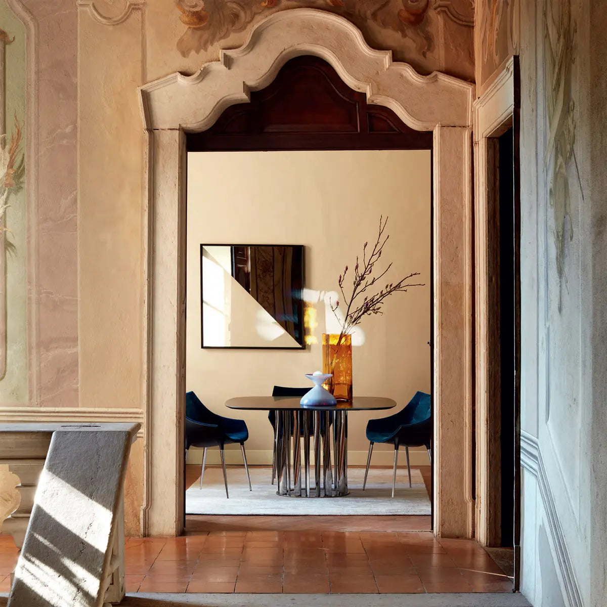 Boboli 476 side table Glossy lacquered surface