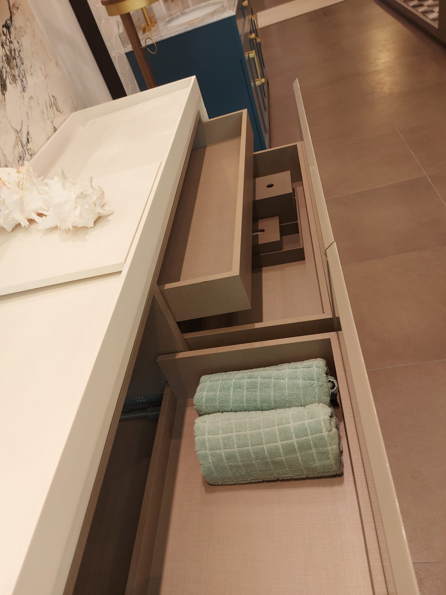 COMPOSICIÓN BAÑO AGAPE