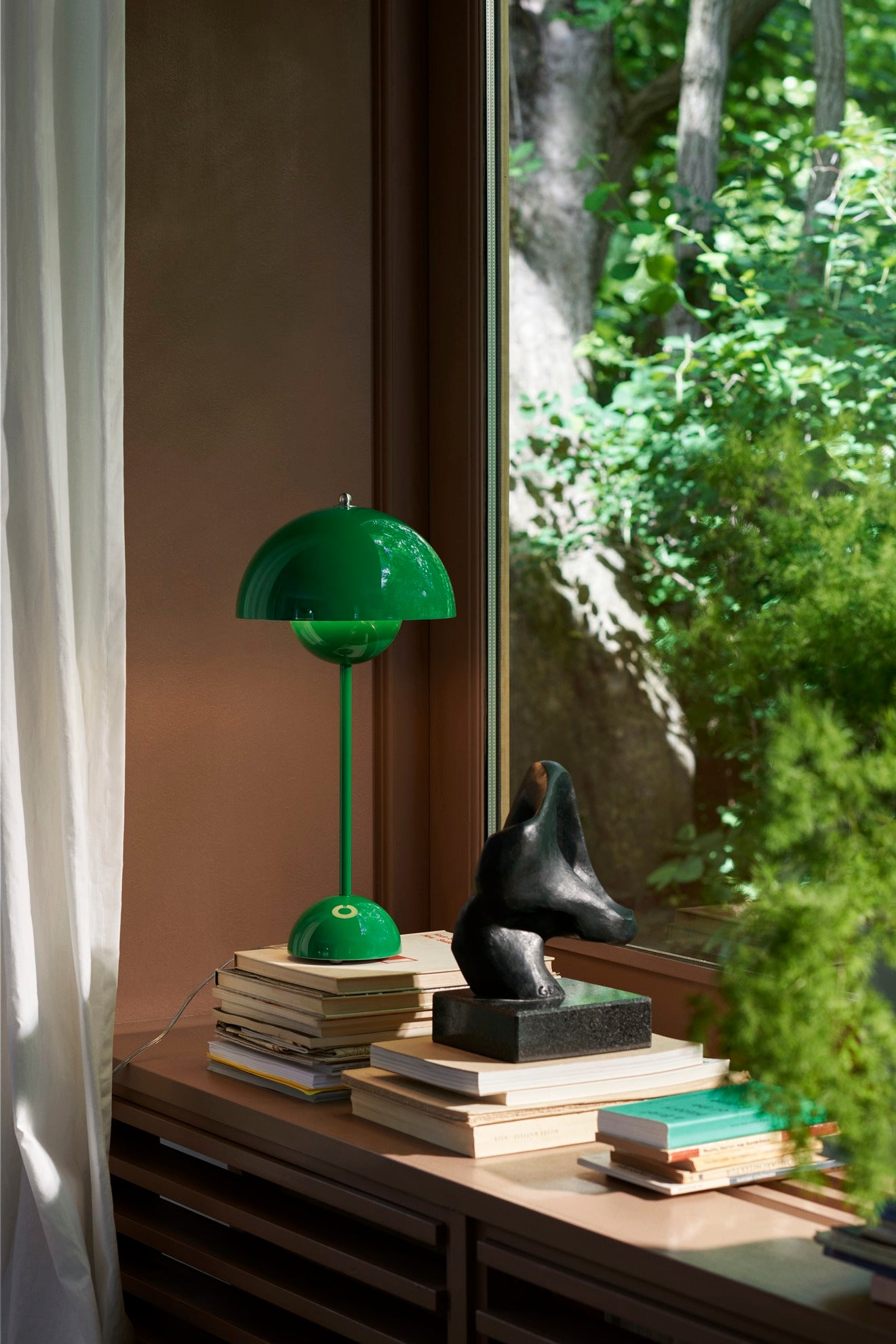 Flowerpot VP3 table lamp