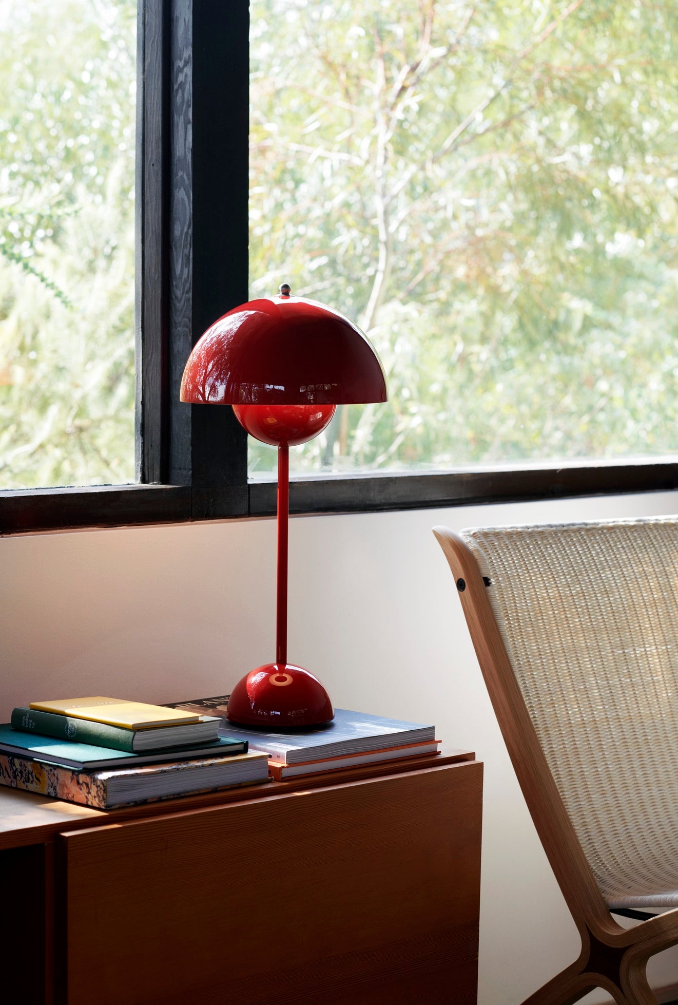 Flowerpot VP3 table lamp