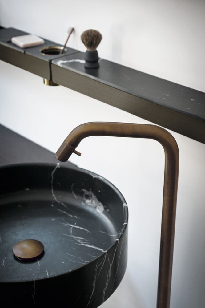 Bjhon 1 Marble Totem Washbasin