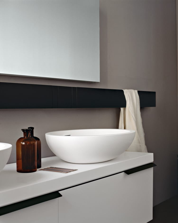 Spoon XL countertop sink