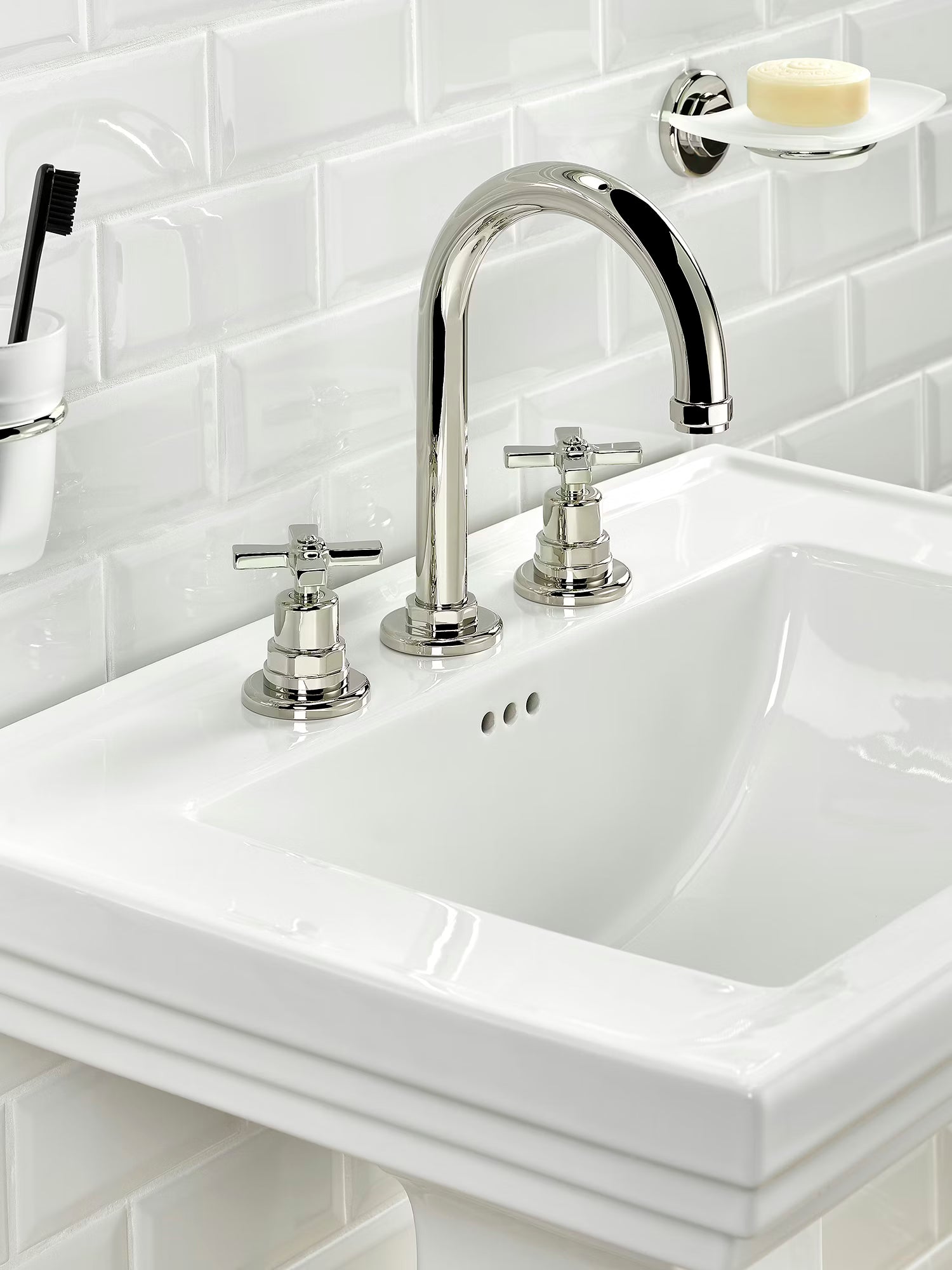 Grifo mezclador de lavabo de 3 orificios con desagüe Club Saint Germain