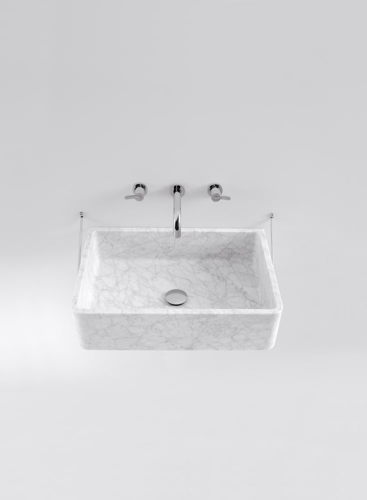 Carrara countertop washbasin