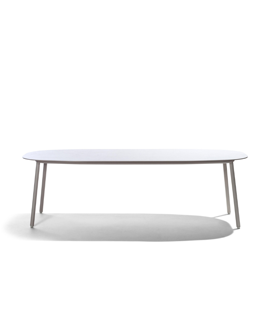 Tosca outdoor table
