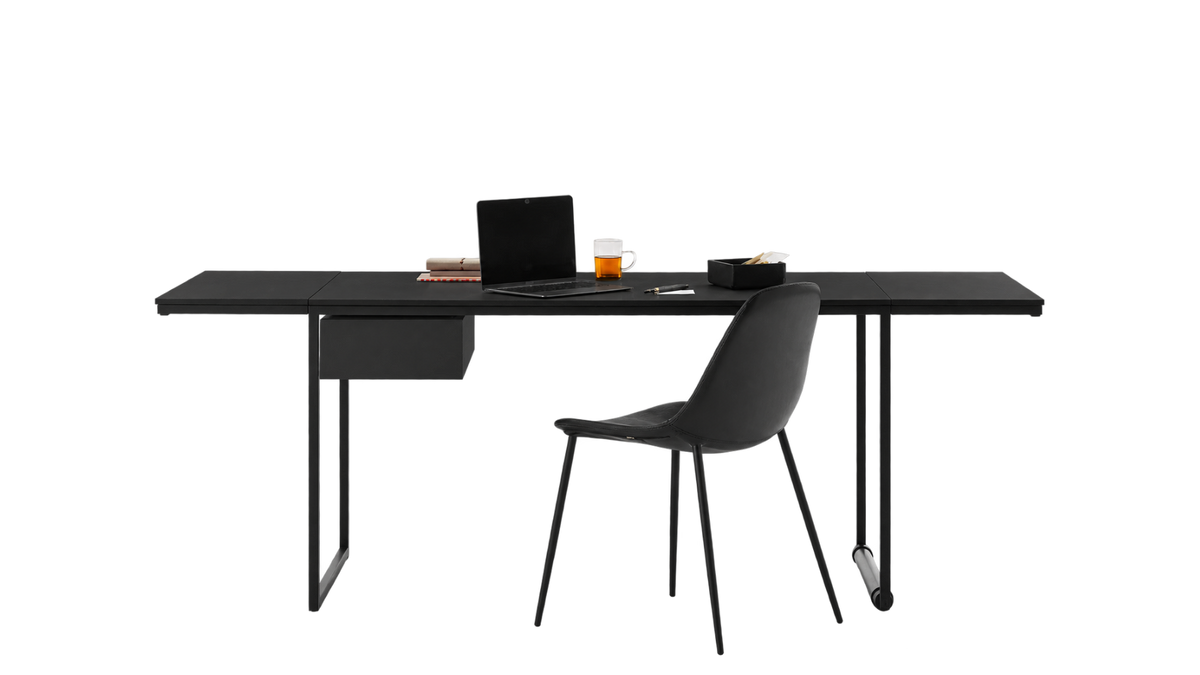 In Between SK3 Dining Table
