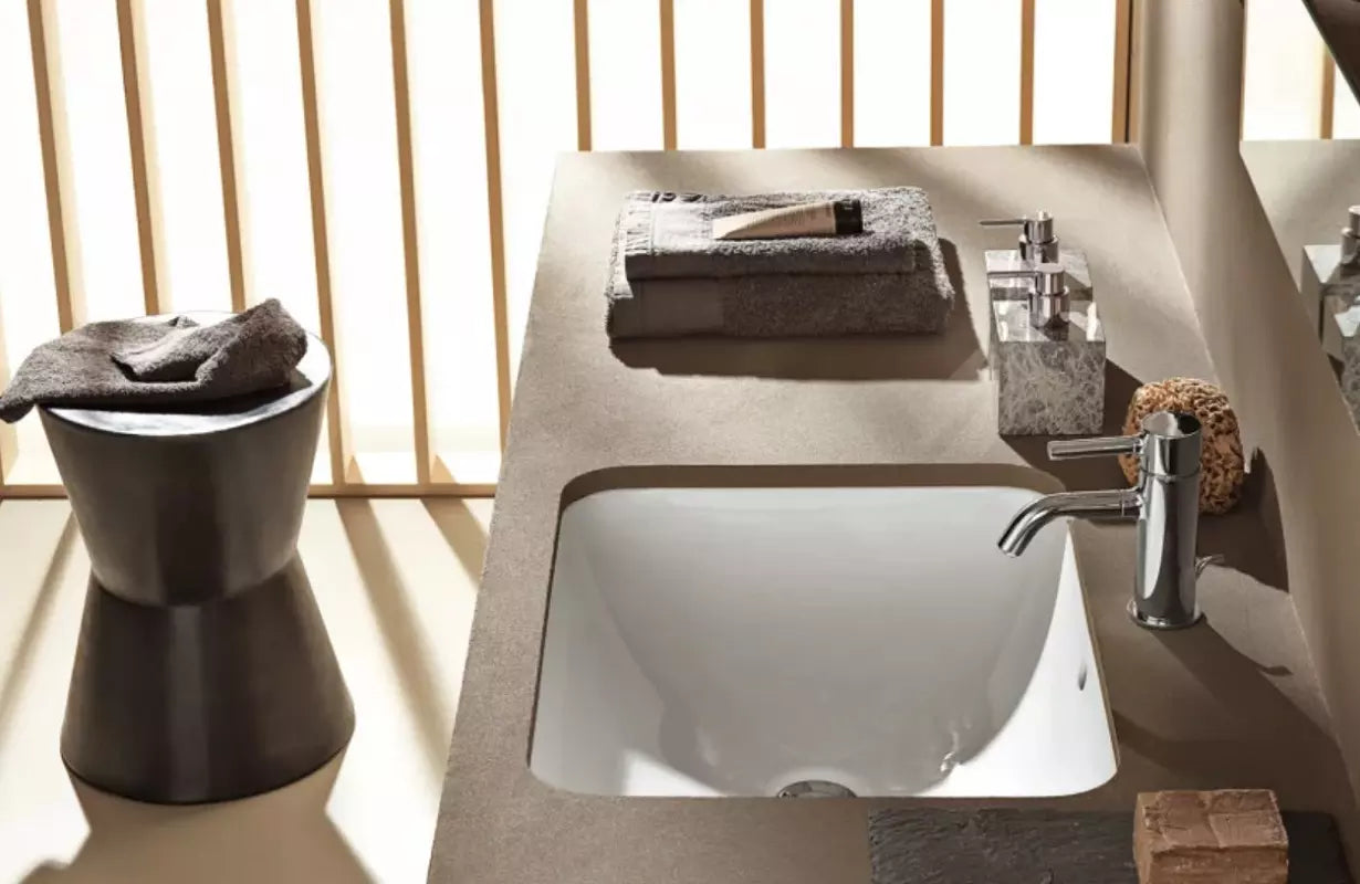 GEBERIT 'VARIFORM' UNDER-COUNTER WASHBASIN