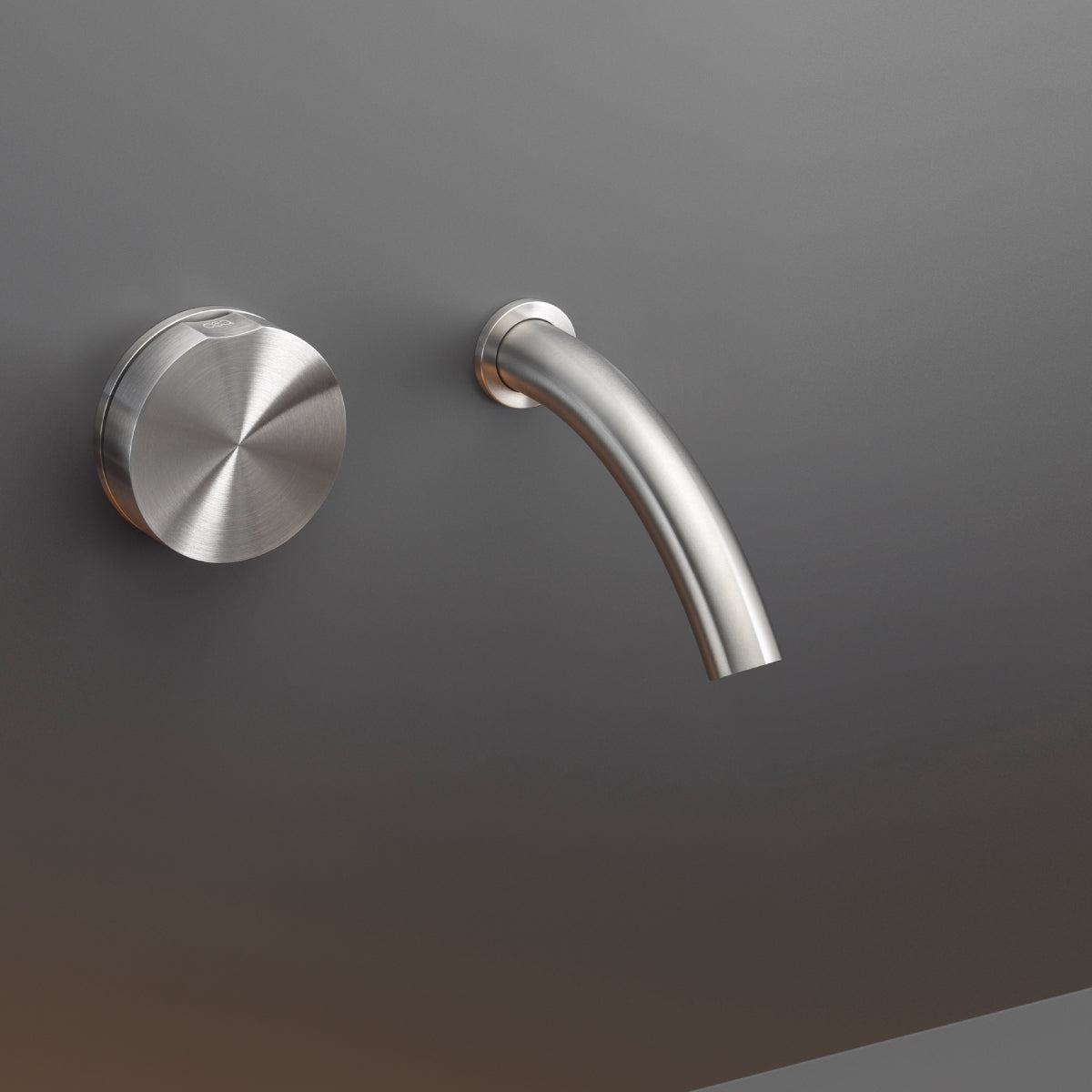GIO18 washbasin faucet