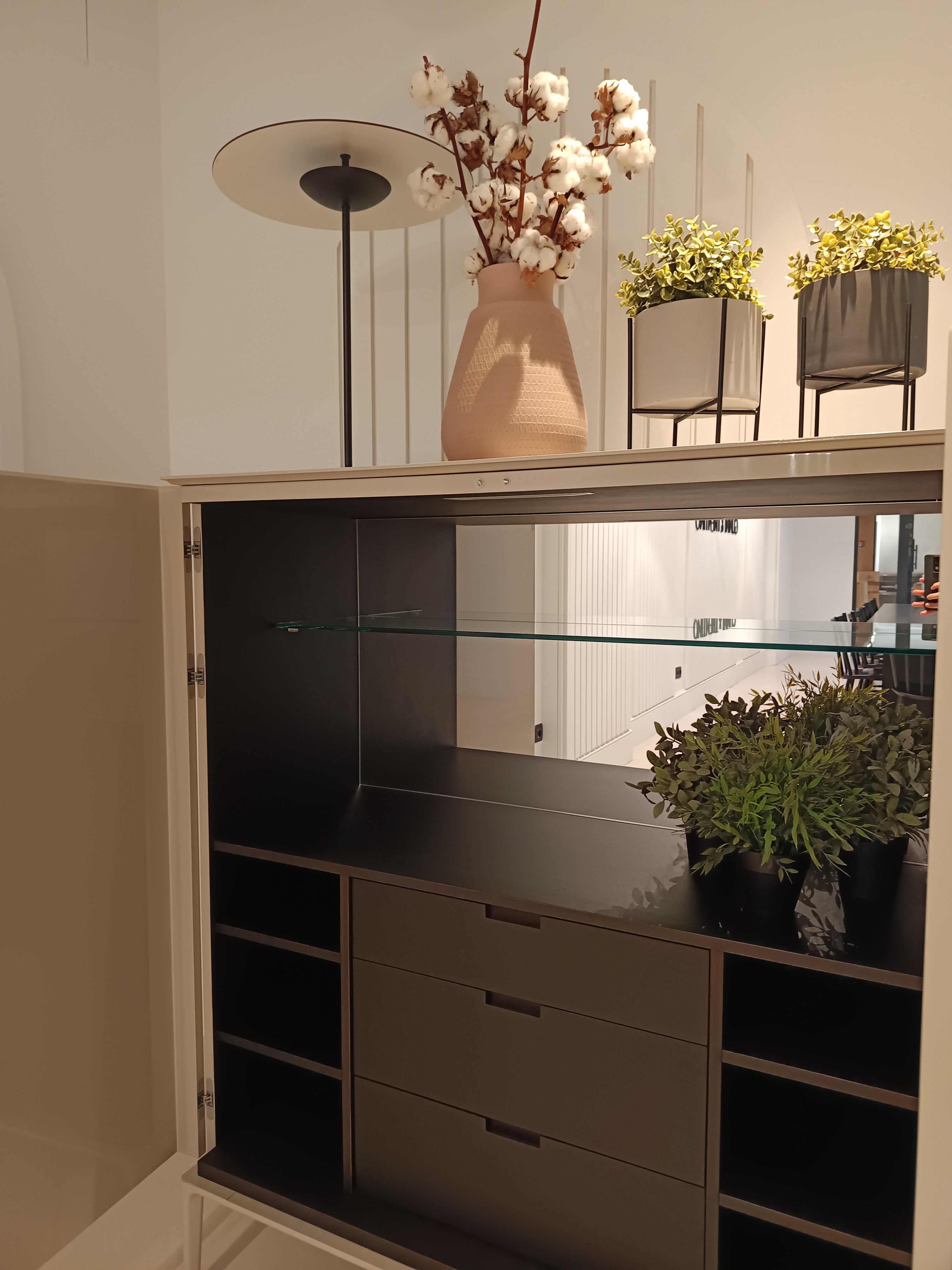 APARADOR SET UP ALIVAR