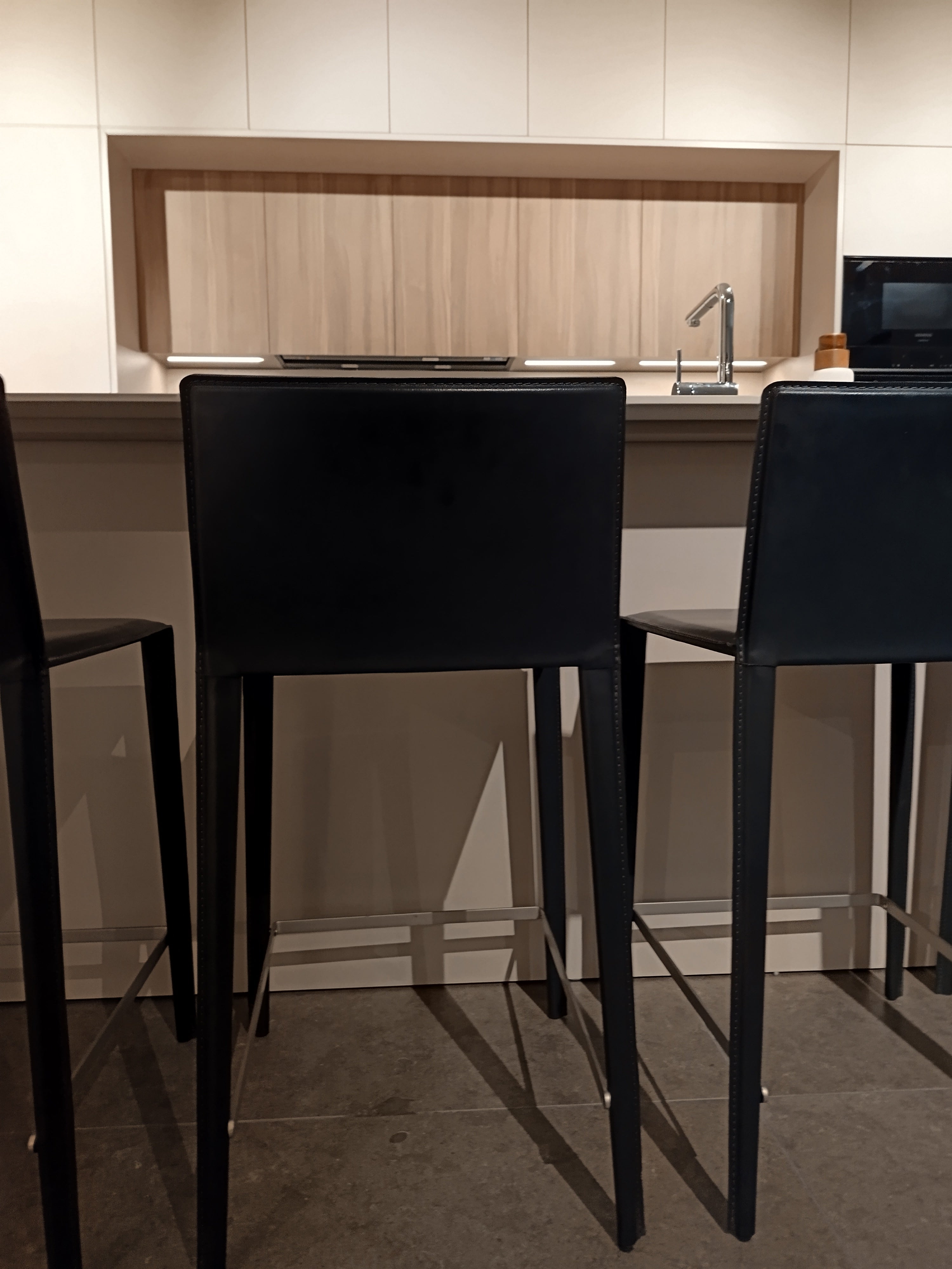 TABURETE NORMA ARPER