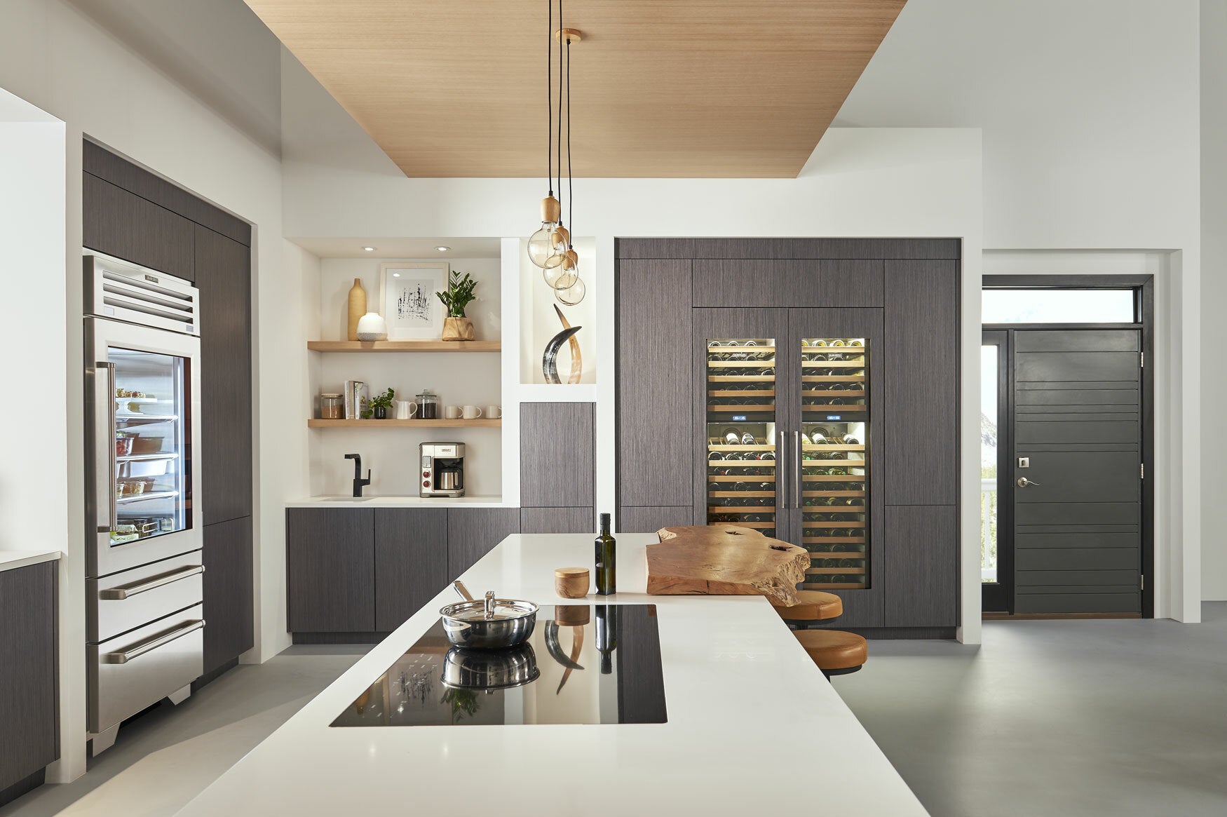 Refrigerator with 914mm Freezer Drawer with Glass Door Pro