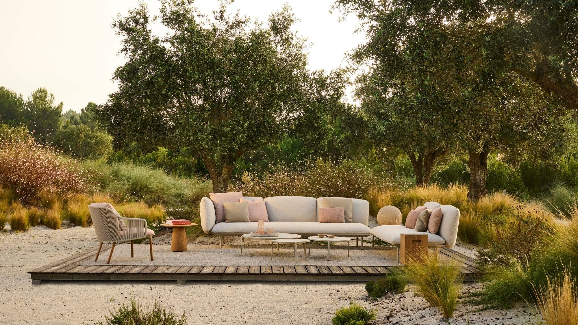 Senja outdoor armchair 