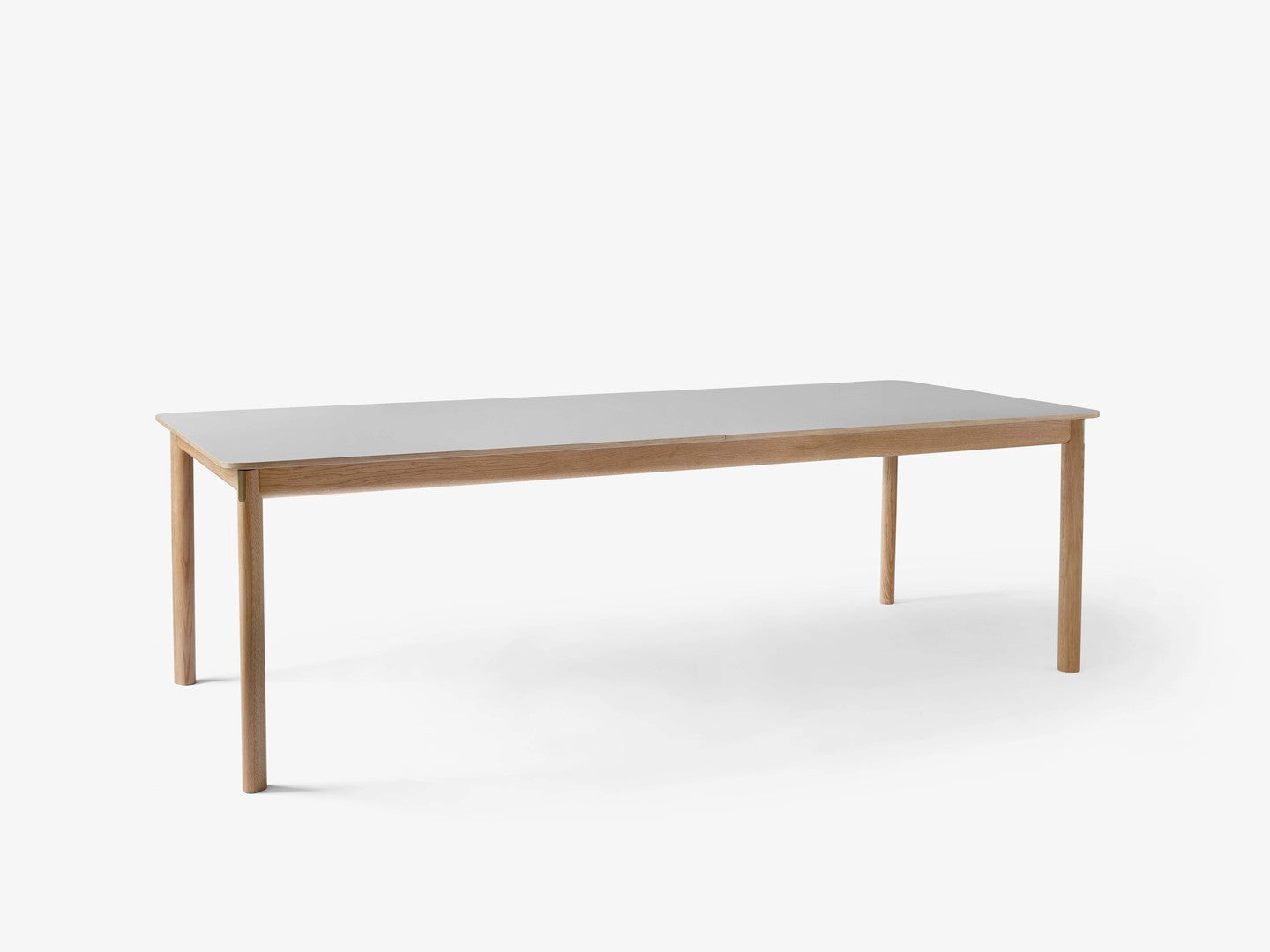 In Between SK3 Dining Table