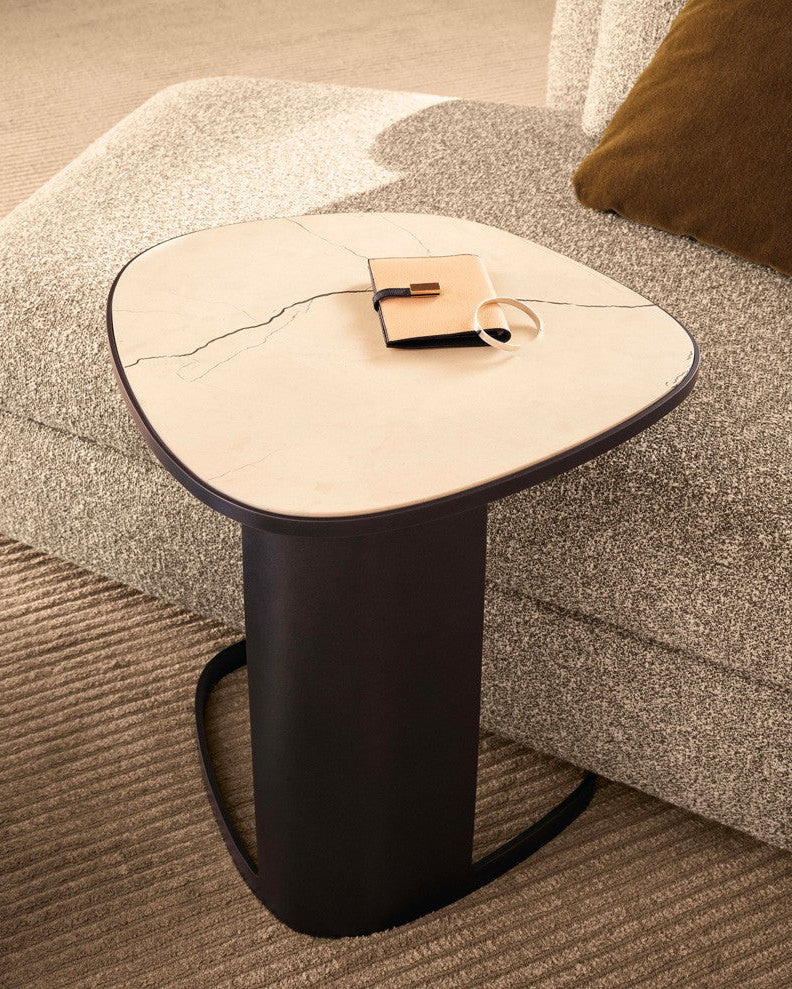 Koishi side table