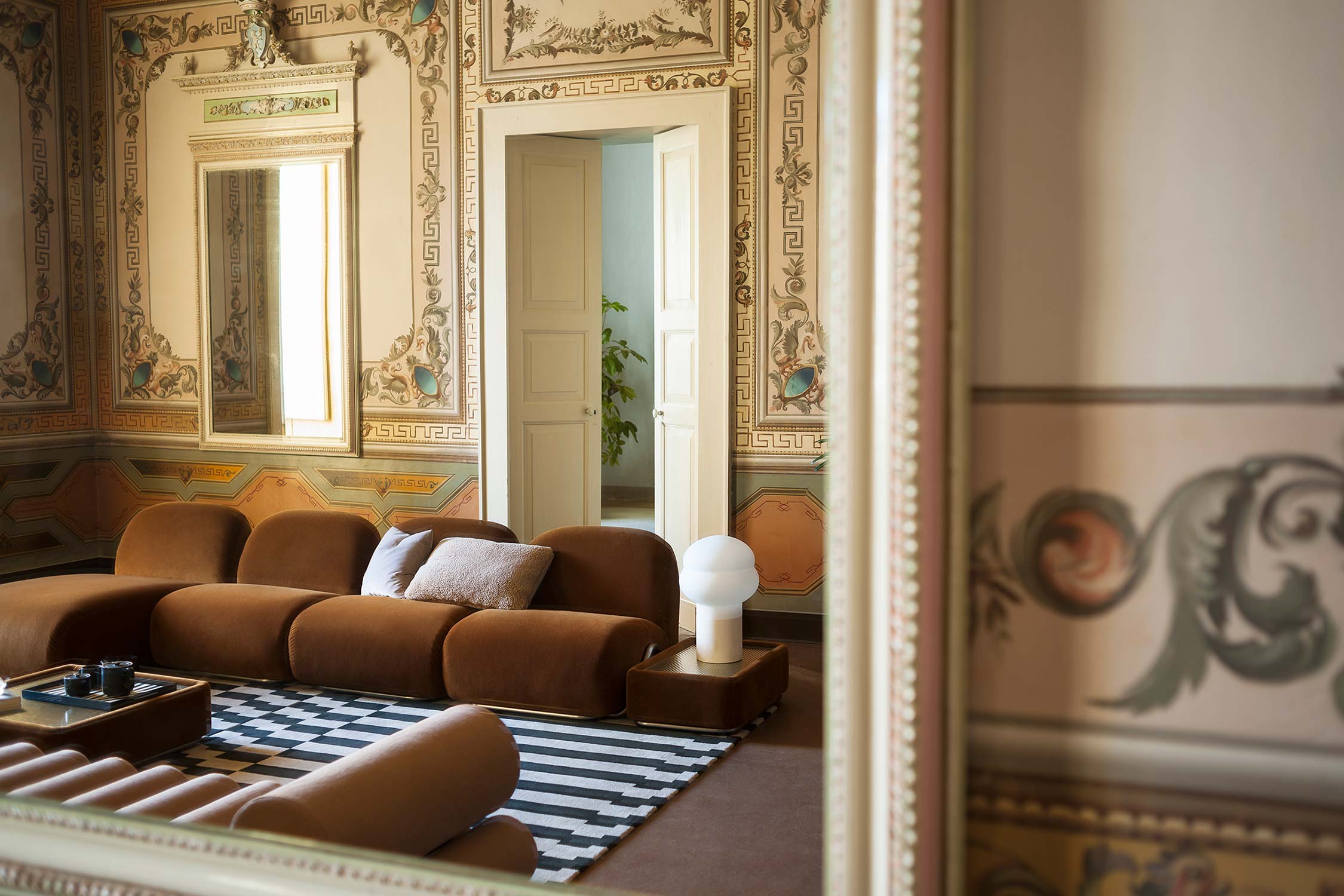 Victoria modular sofa