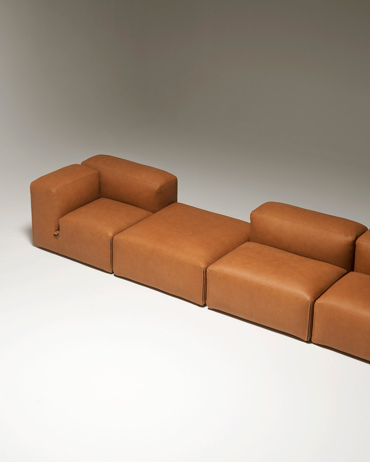 Le Mura sofa system