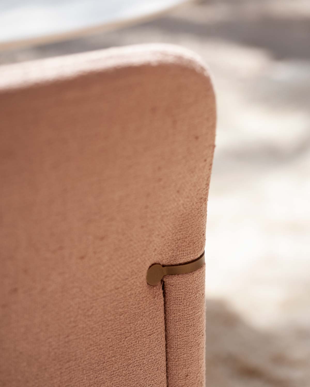 Sempronia dining chair