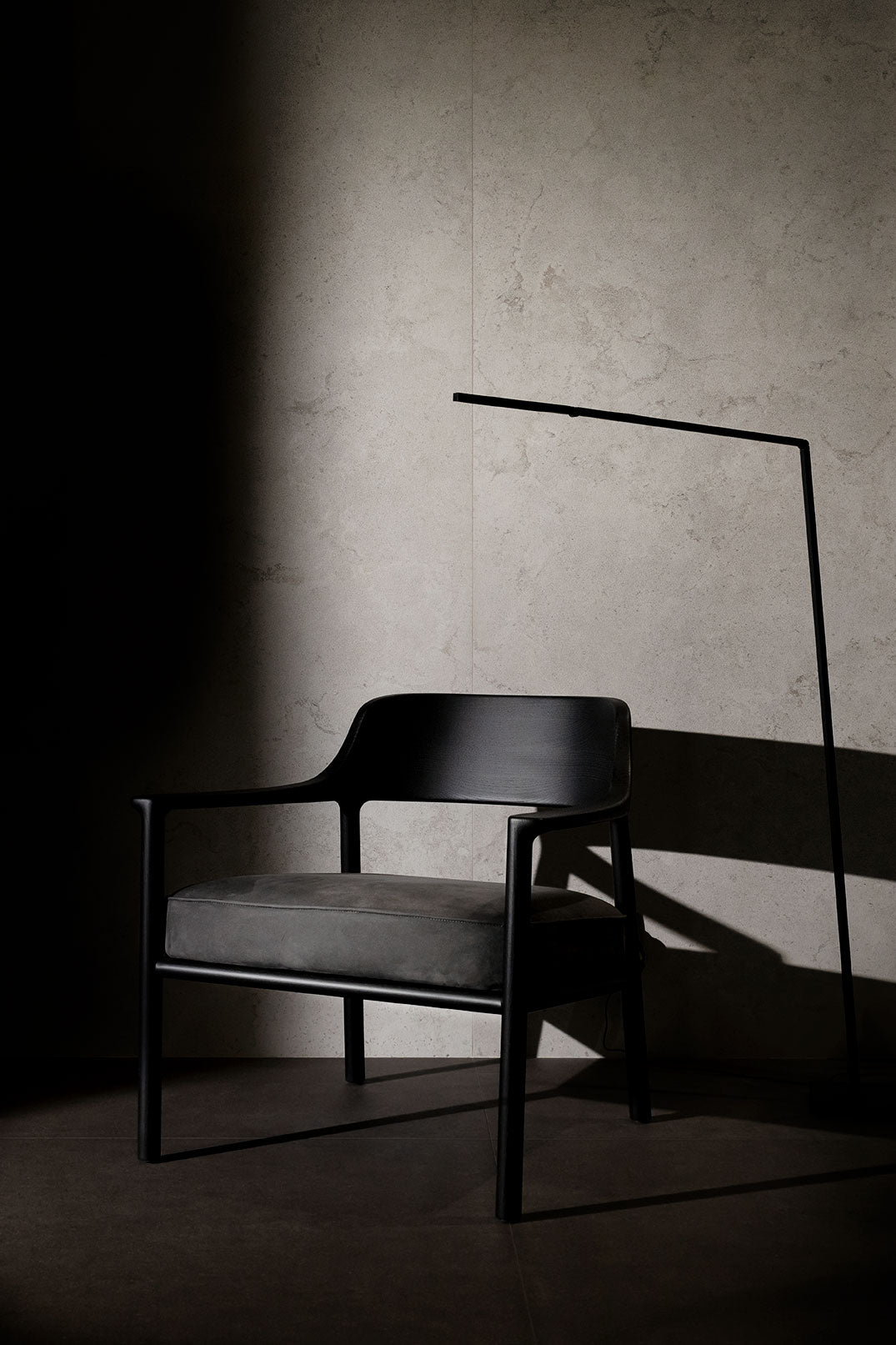 Verso Cross Cut porcelain flooring