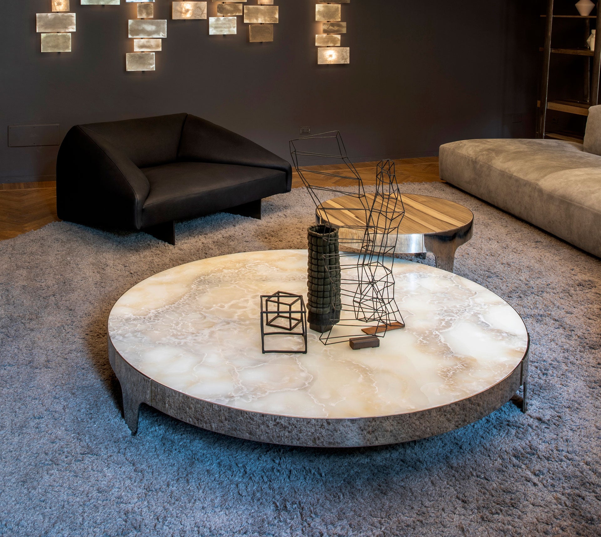 SR coffee table with stone surface