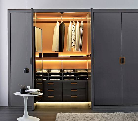 ARMARIO BACKSTAGE B&B ITALIA