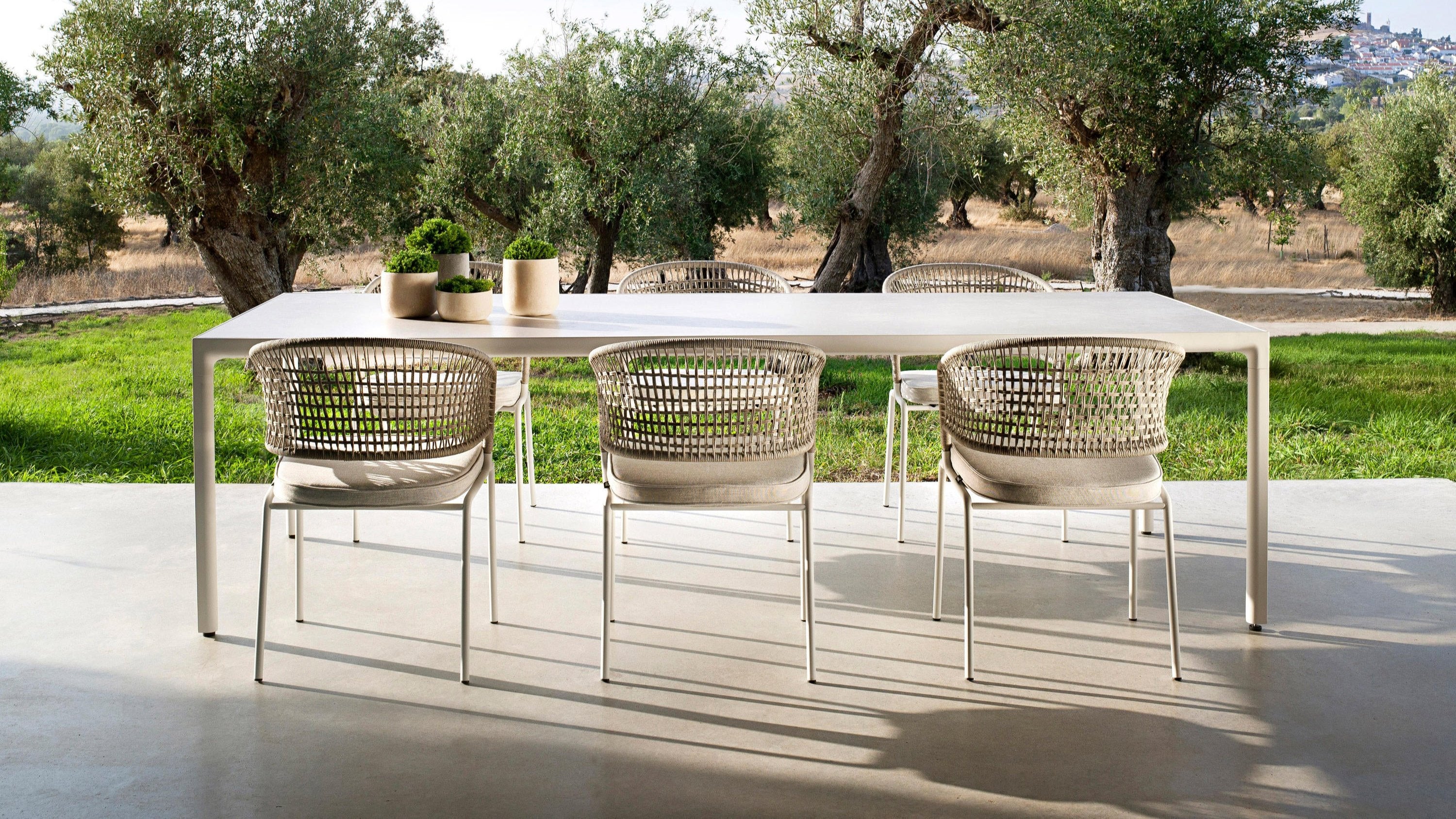 CTR outdoor chair with arms