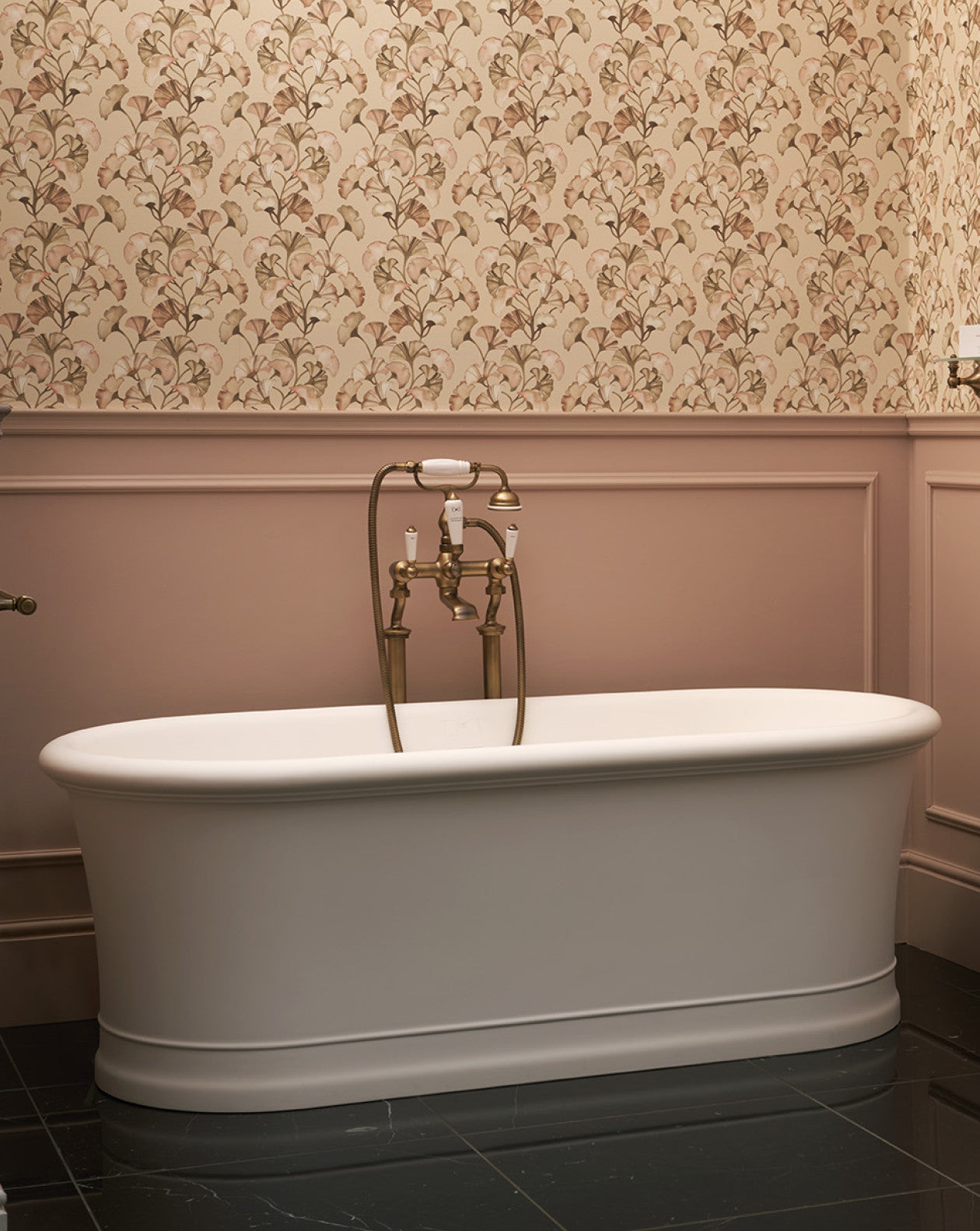 Celine Petit Freestanding Bathtub