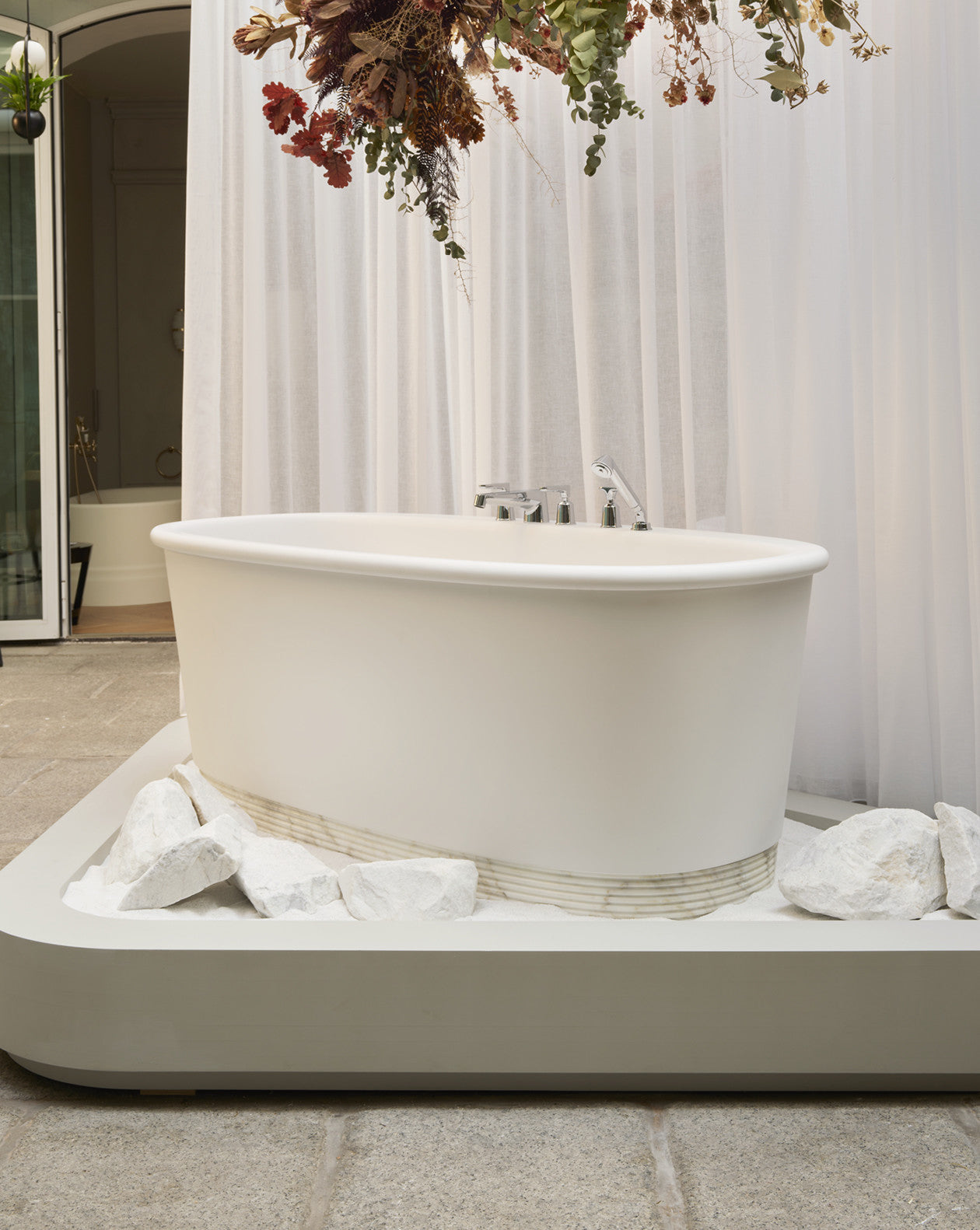Holiday White Tec Plus freestanding bathtub