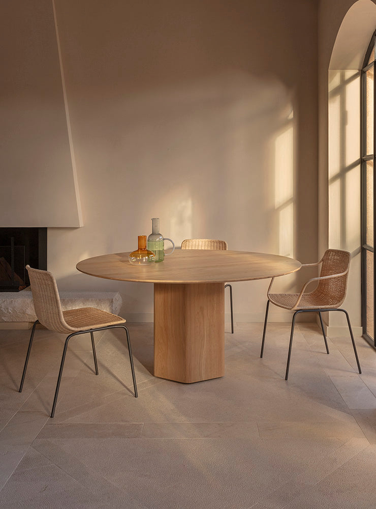 Lapala dining chair with armrests