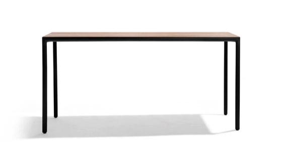 Illum outdoor high table