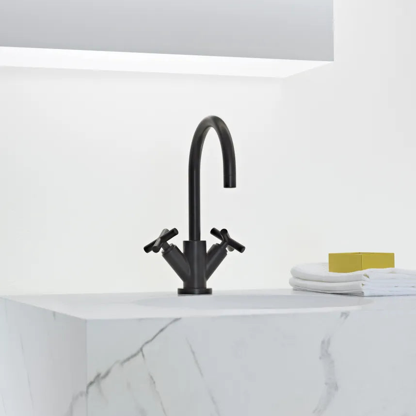 Grifo de lavabo bimando con válvula automática TARA