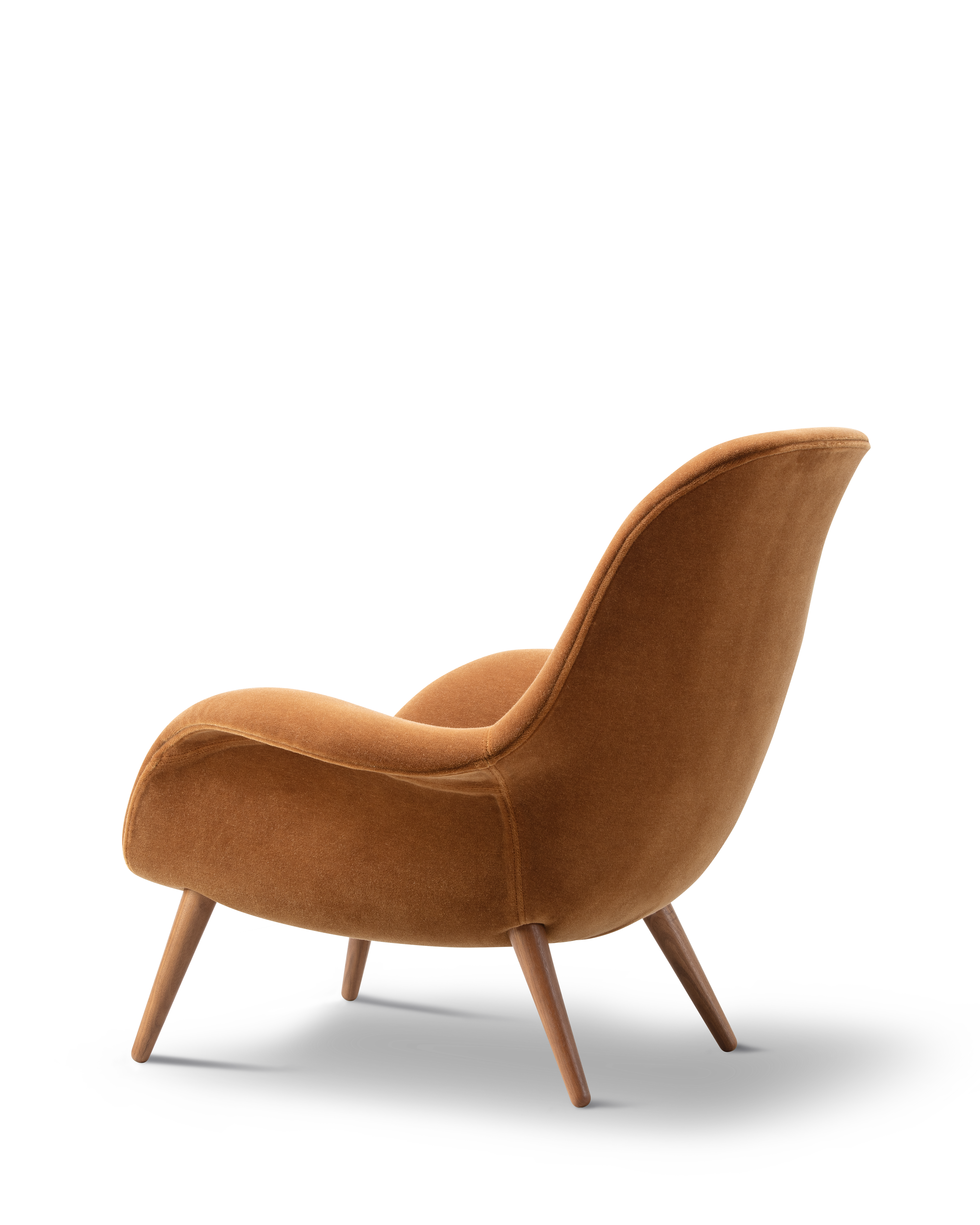 Sillón Swoon Lounge base de madera