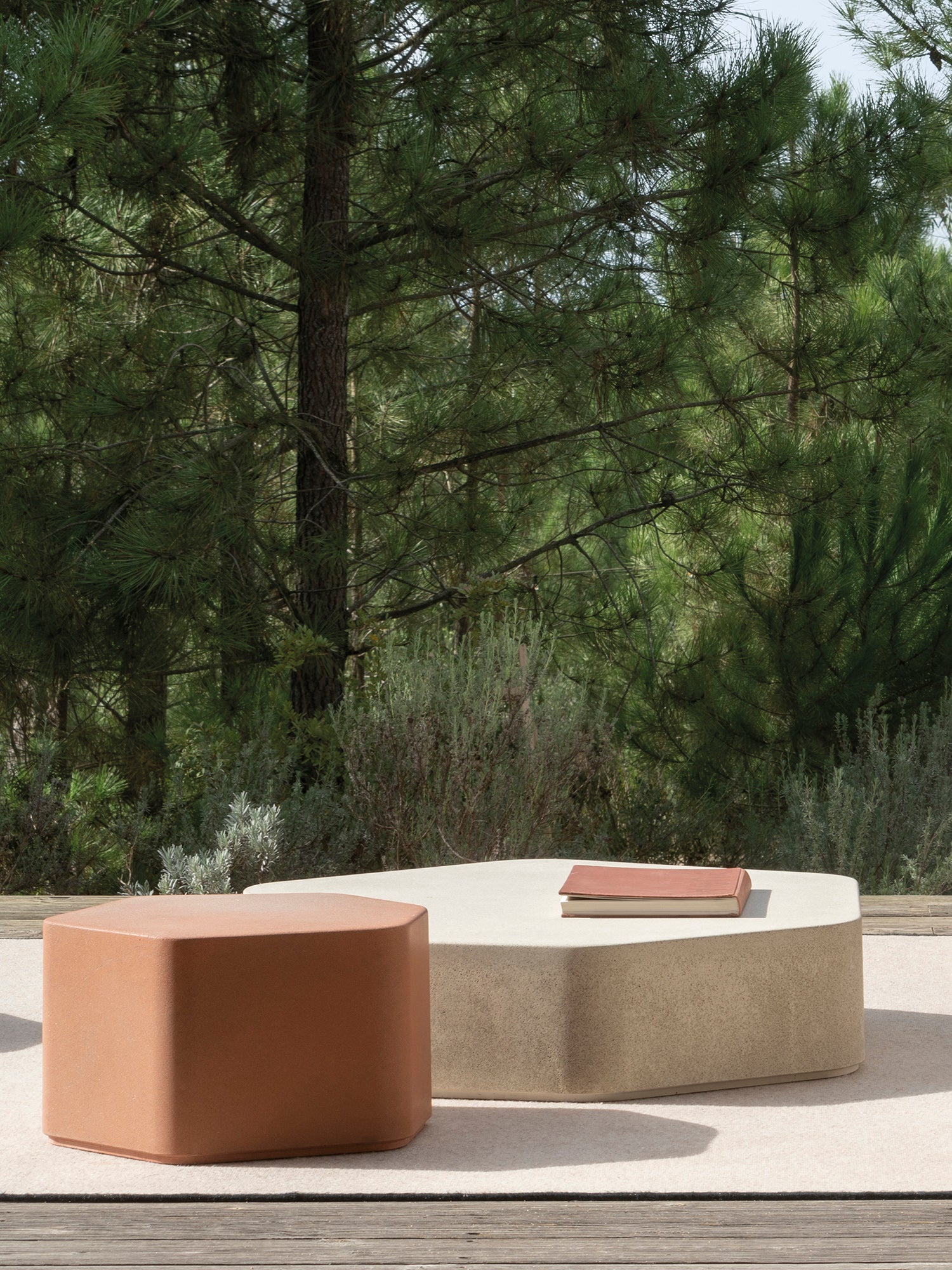 Talo hexagonal outdoor coffee table