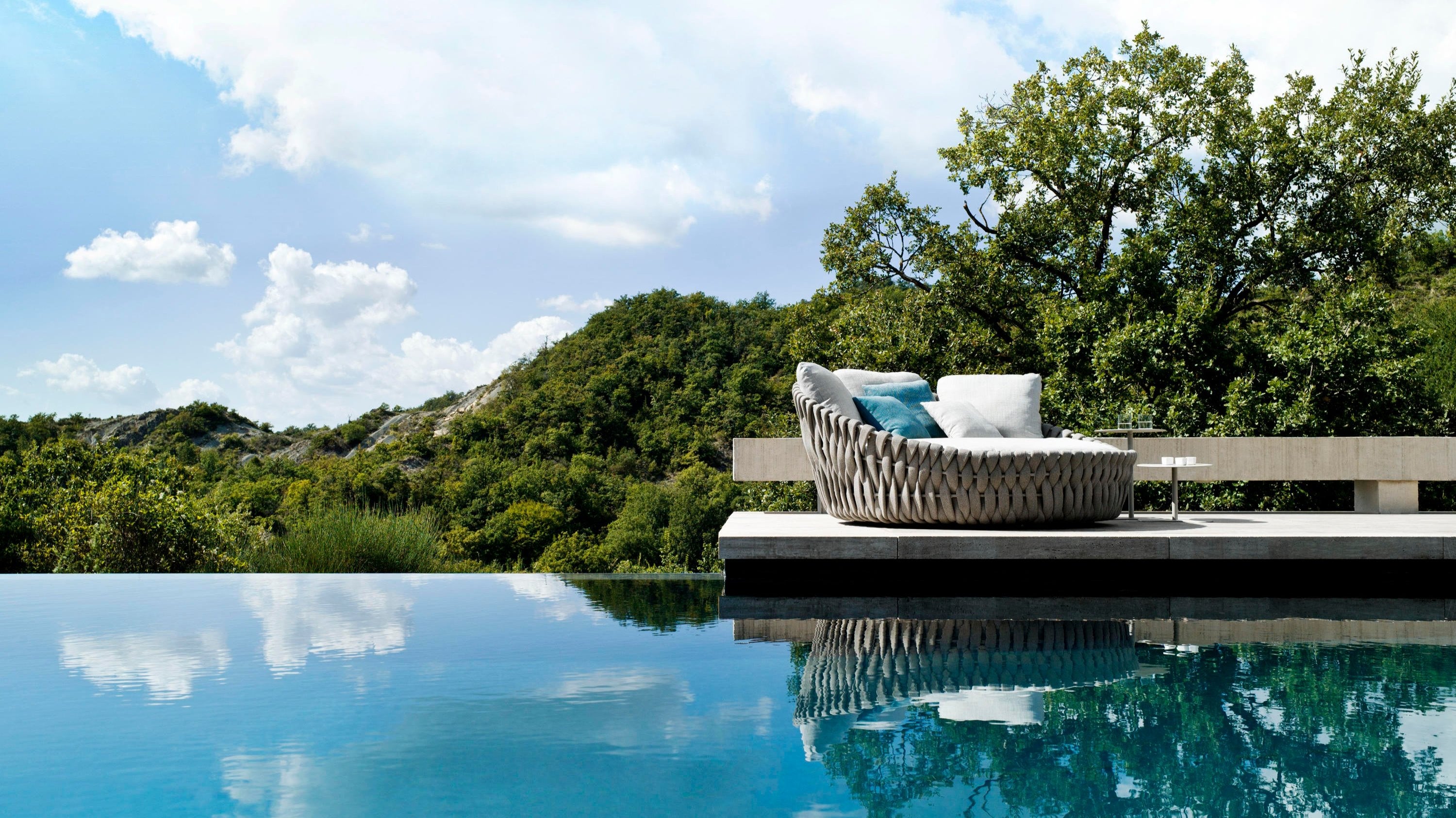 Tosca Outdoor Sofa Bed