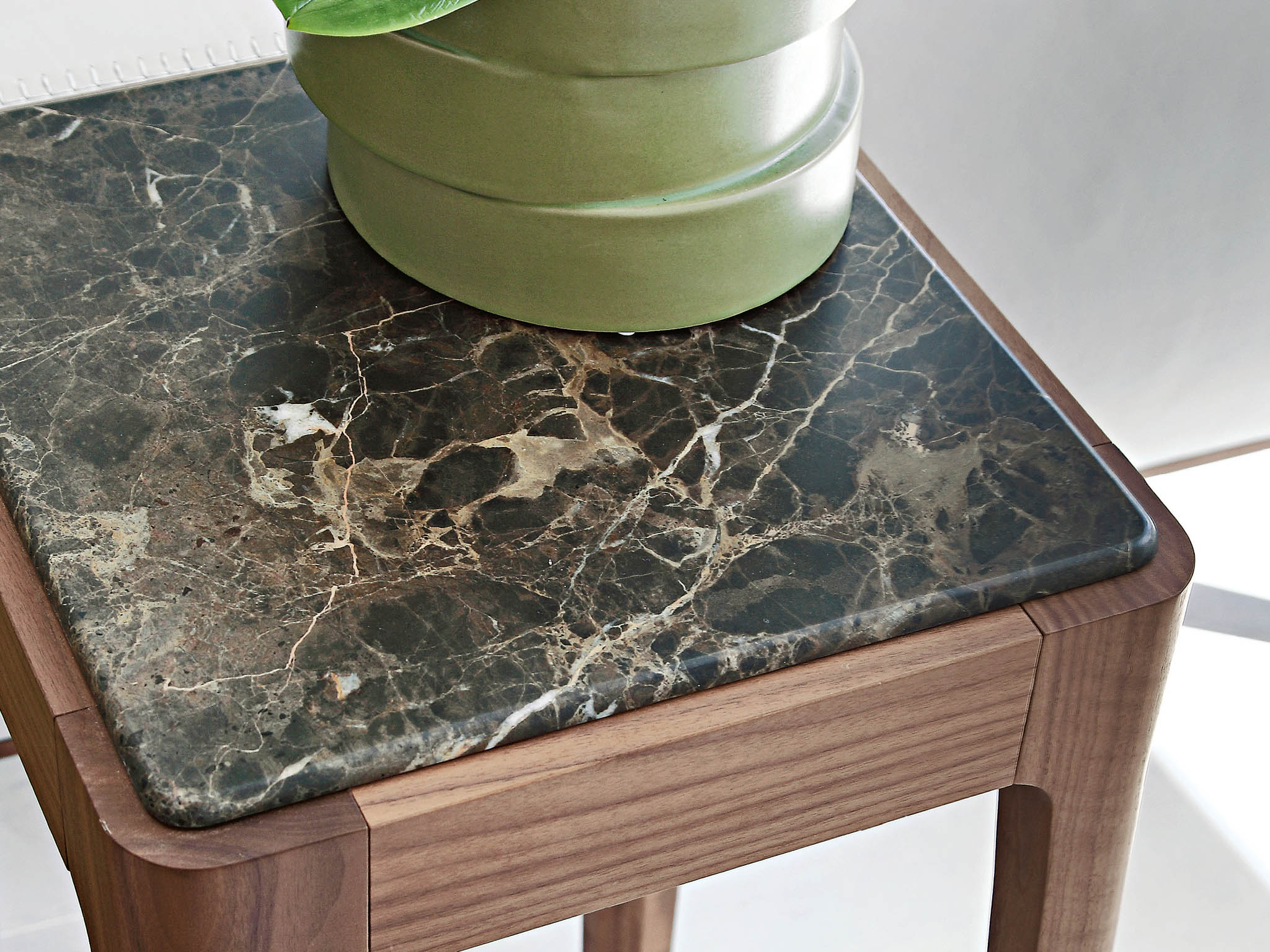 Mesa auxiliar Ziggy 1