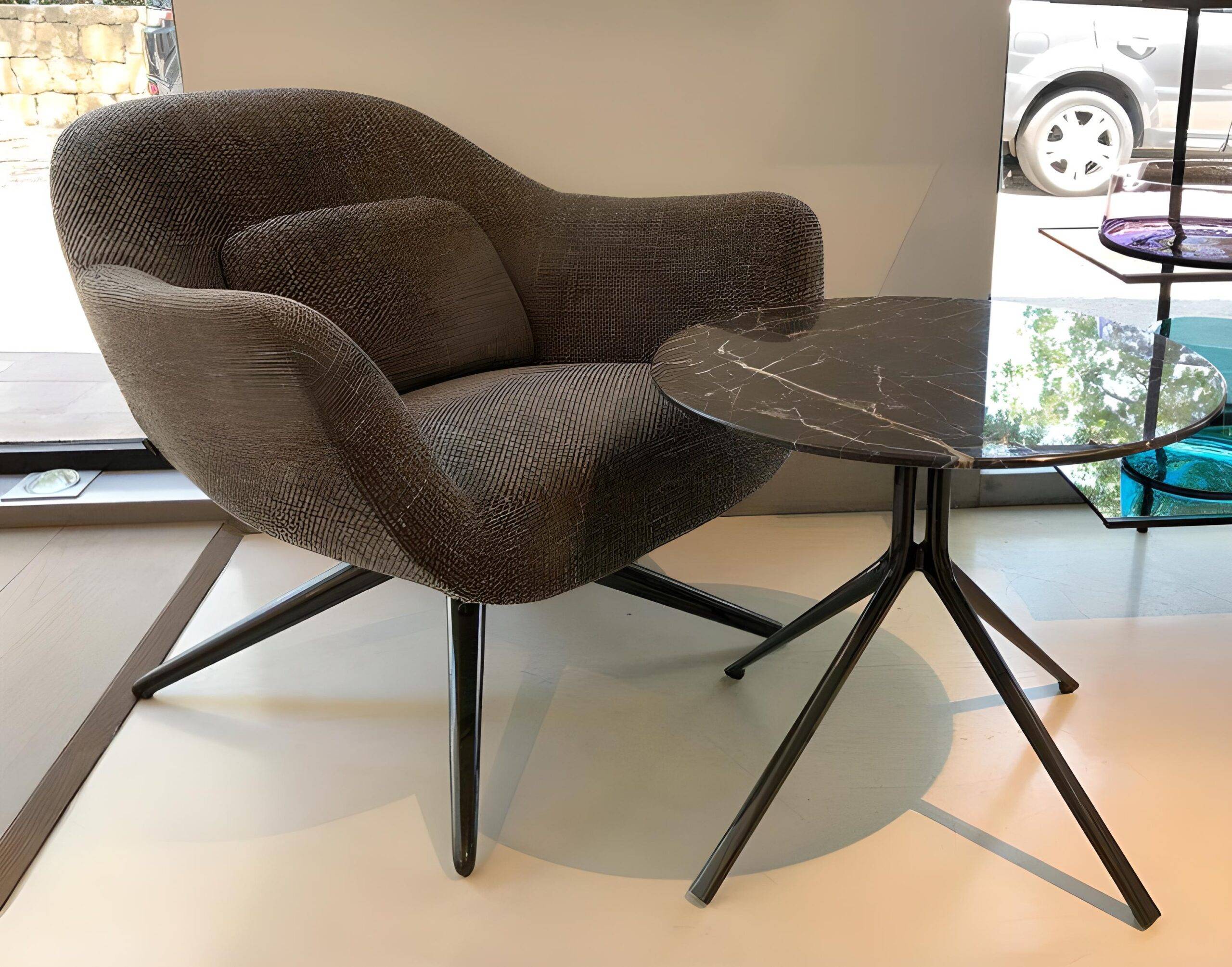 MAD CHAIR POLIFORM ARMCHAIR