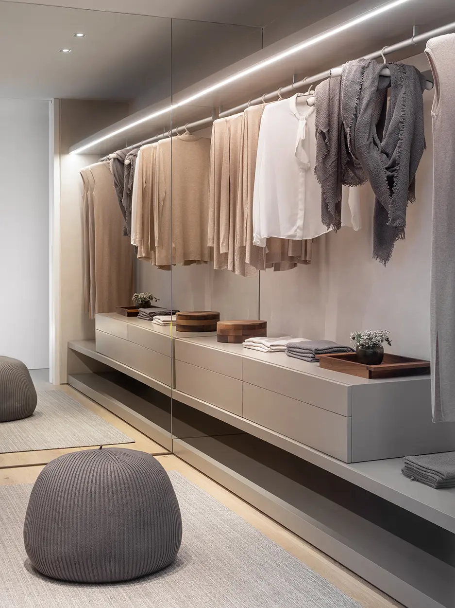 DOORS, CABINETS AND DRESSING ROOMS, Gunni &amp; Trentino