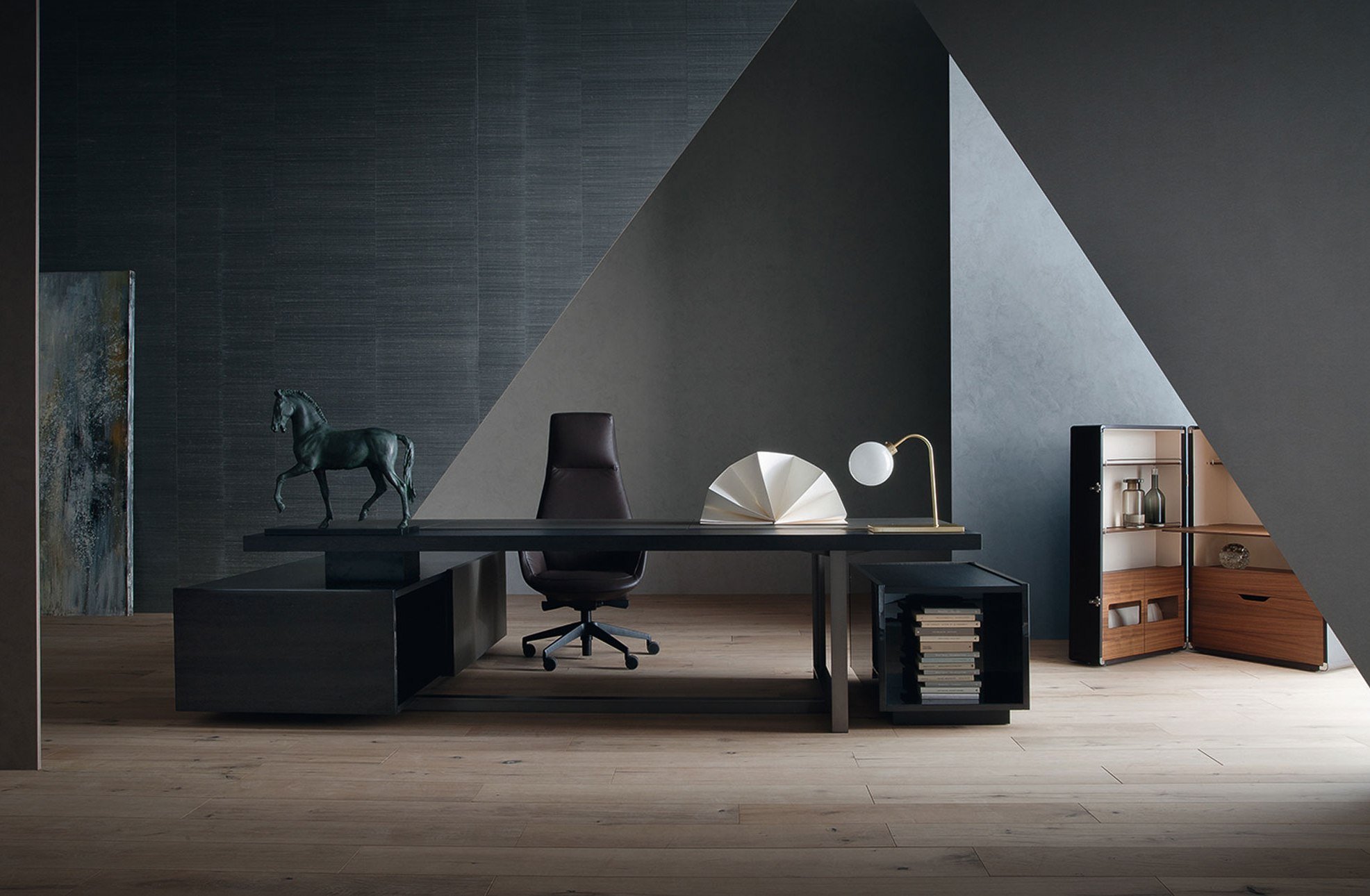 Mesas y escritorios de oficina de con diseño moderno y