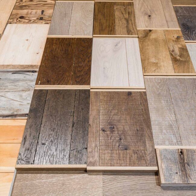 Selección de maderas de la mejor calidad en el showroom de Gunni&Trentino
