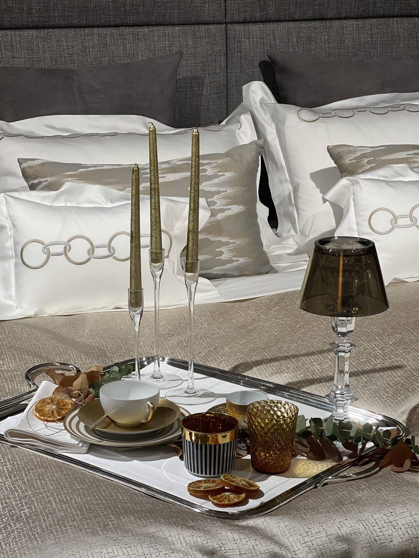 Candelabros de lujo para centros de mesa elegancia y tradición